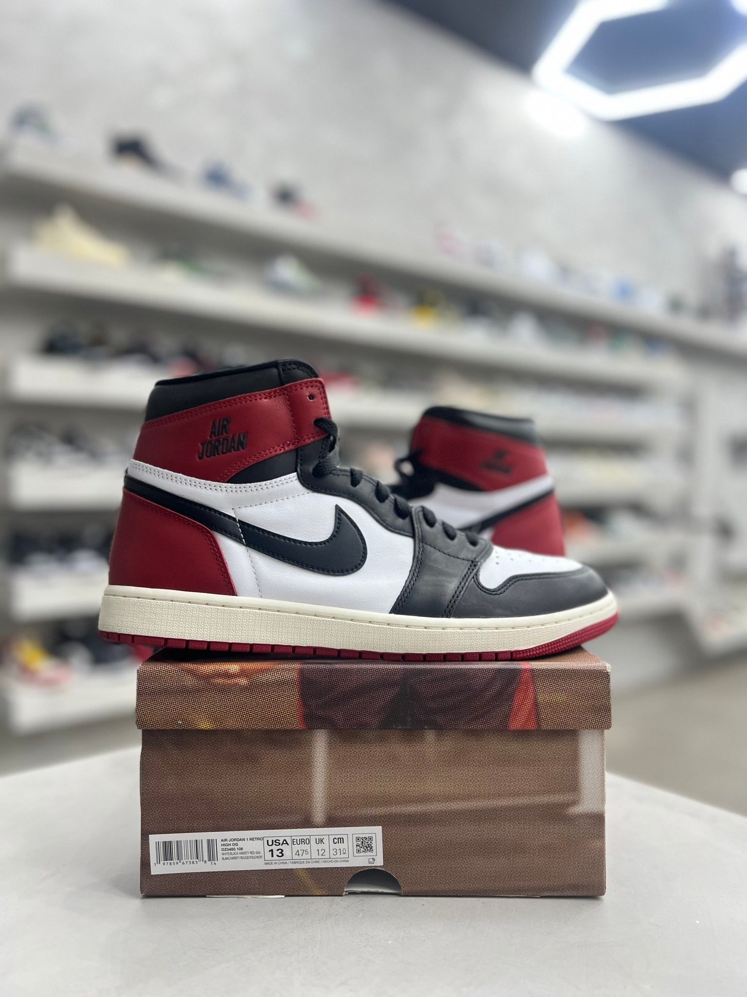 Jordan 1 Retro High OG Black Toe Reimagined Sz 13 (PREOWNED) - Restock AveJordan 1 Retro High OG Black Toe Reimagined Sz 13 (PREOWNED)Restock AveRestock Ave13Restock Ave