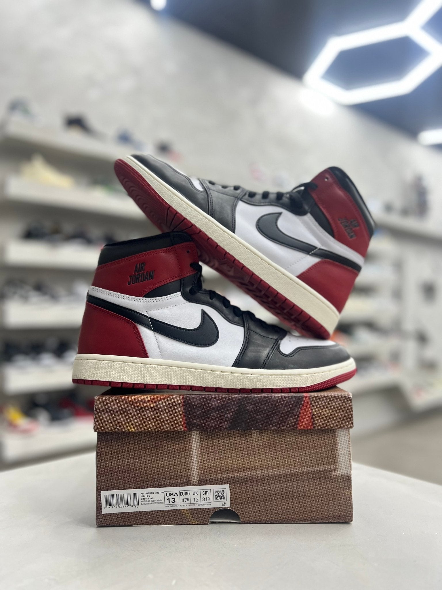 Jordan 1 Retro High OG Black Toe Reimagined Sz 13 (PREOWNED) - Restock AveJordan 1 Retro High OG Black Toe Reimagined Sz 13 (PREOWNED)Restock AveRestock Ave13Restock Ave