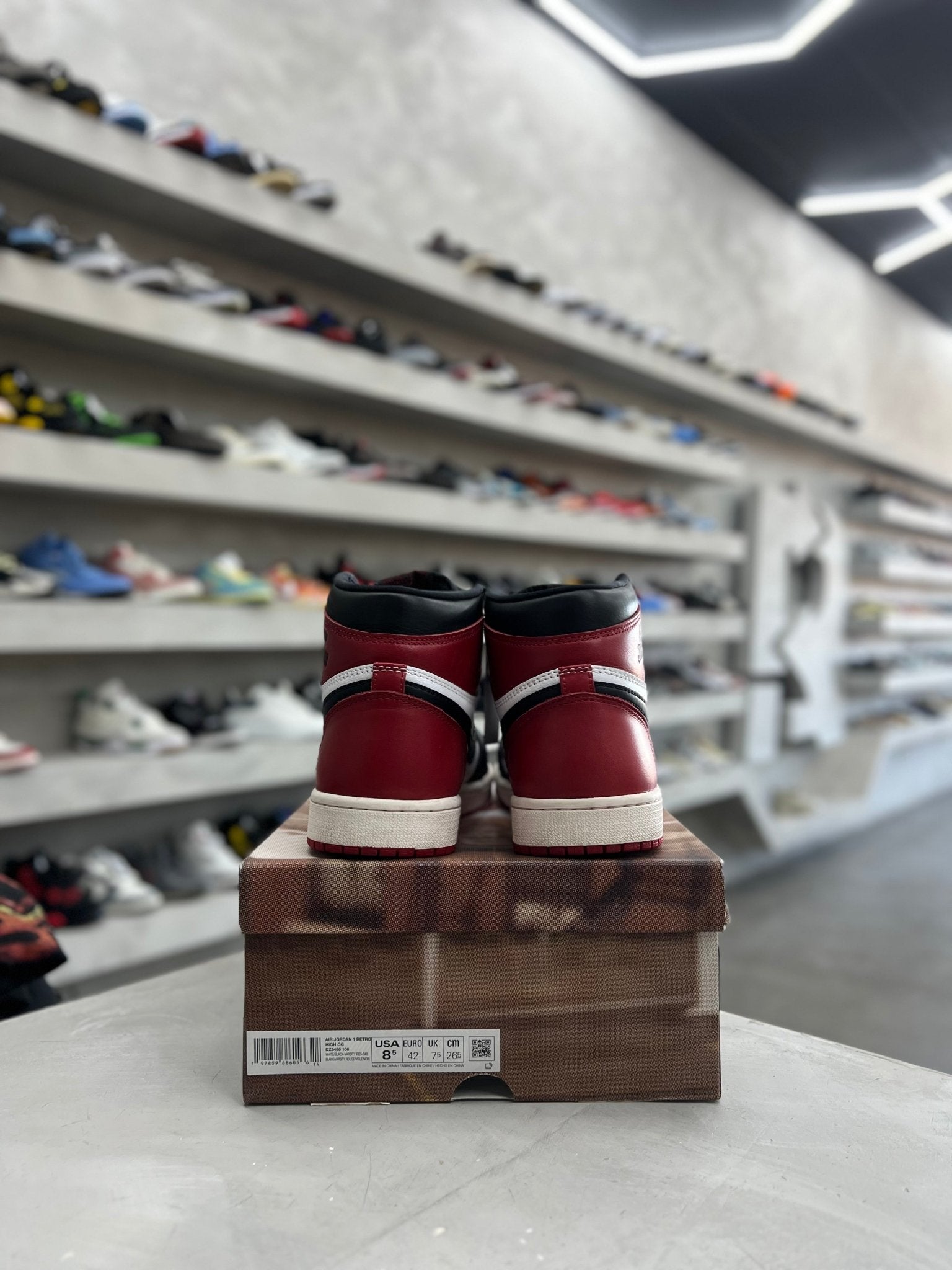 Jordan 1 Retro High OG Black Toe Reimagined Sz 8.5 (PREOWNED) - Restock AveJordan 1 Retro High OG Black Toe Reimagined Sz 8.5 (PREOWNED)Restock AveRestock Ave8.565137779Restock Ave