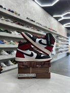 Jordan 1 Retro High OG Black Toe Reimagined Sz 8.5 (PREOWNED) - Restock AveJordan 1 Retro High OG Black Toe Reimagined Sz 8.5 (PREOWNED)Restock AveRestock Ave8.565137779Restock Ave
