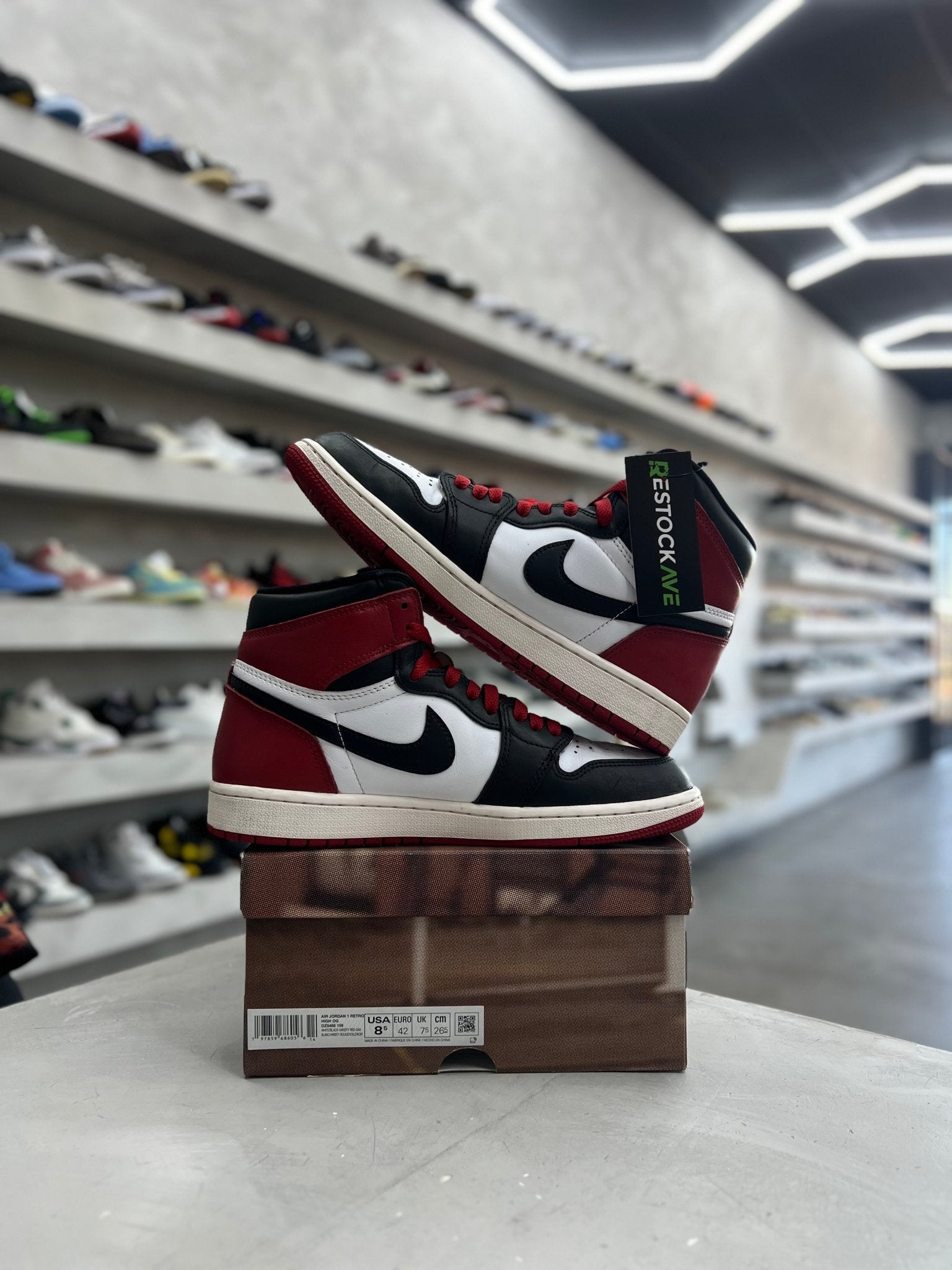 Jordan 1 Retro High OG Black Toe Reimagined Sz 8.5 (PREOWNED) - Restock AveJordan 1 Retro High OG Black Toe Reimagined Sz 8.5 (PREOWNED)Restock AveRestock Ave8.565137779Restock Ave