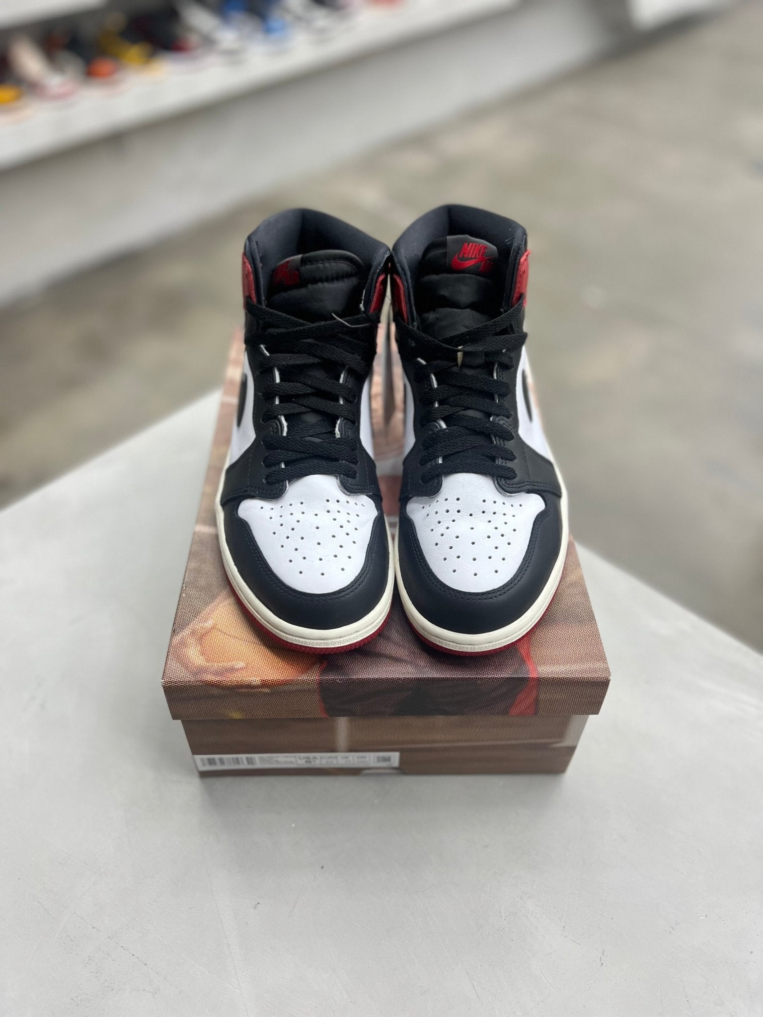 Jordan 1 Retro High OG Black Toe Reimagined Sz 8.5 (PREOWNED) - Restock AveJordan 1 Retro High OG Black Toe Reimagined Sz 8.5 (PREOWNED)Restock AveRestock Ave8.5Restock Ave