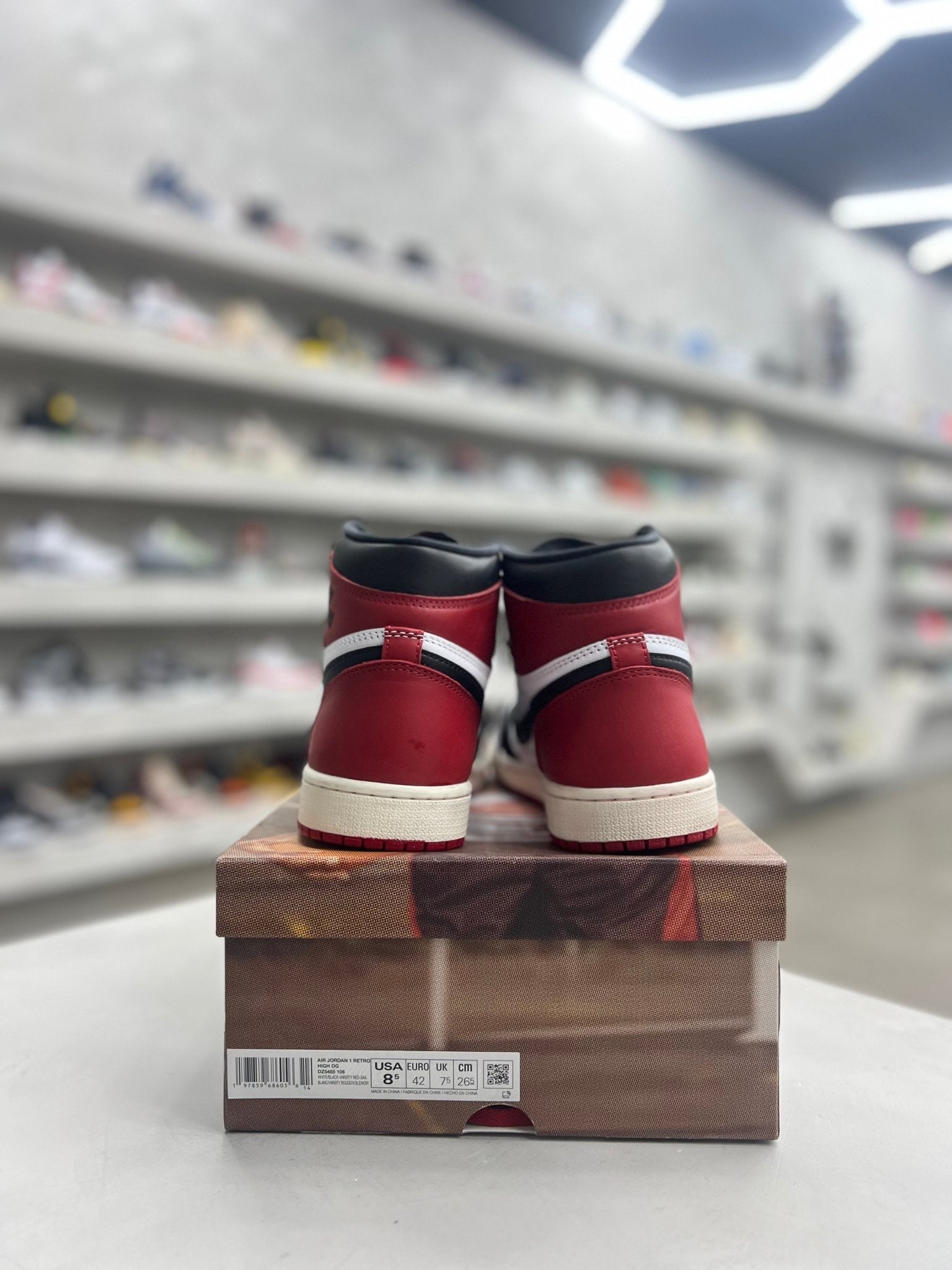 Jordan 1 Retro High OG Black Toe Reimagined Sz 8.5 (PREOWNED) - Restock AveJordan 1 Retro High OG Black Toe Reimagined Sz 8.5 (PREOWNED)Restock AveRestock Ave8.5Restock Ave
