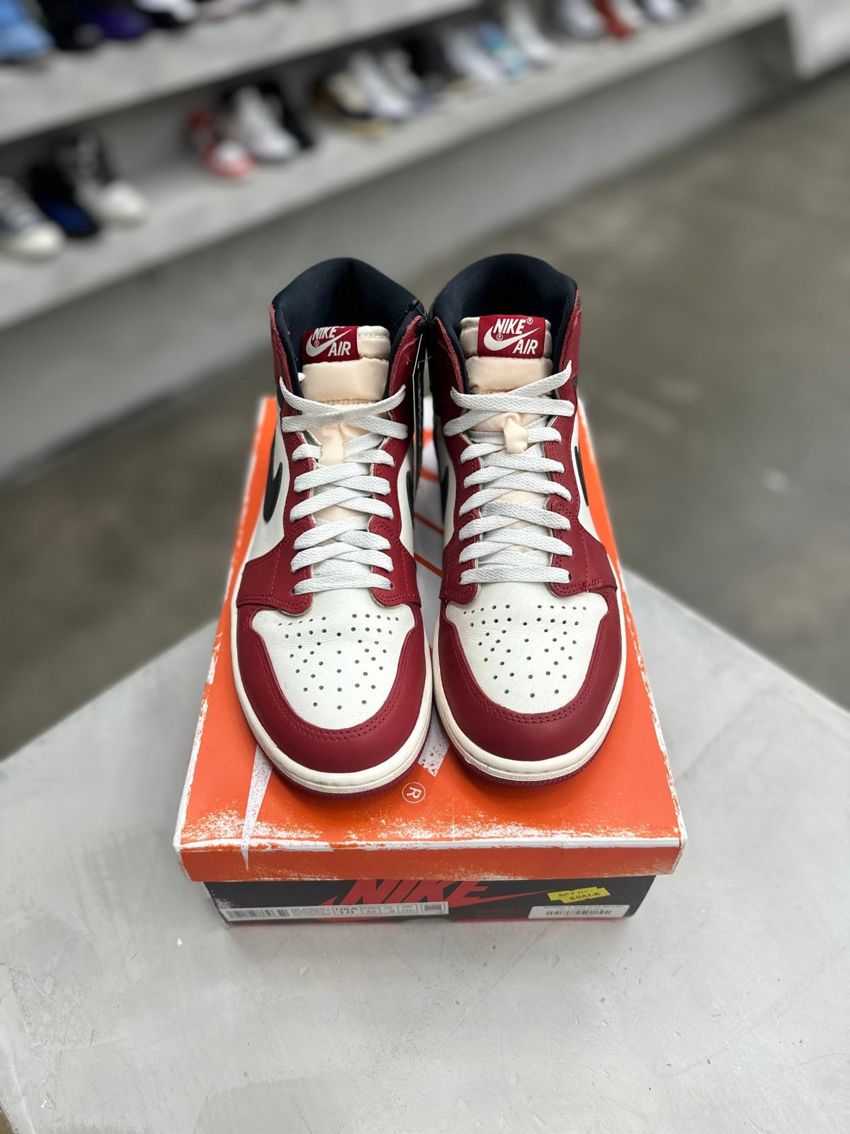 Jordan 1 Retro High OG Chicago Lost and Found Sz 10 (PREOWNED) - Restock AveJordan 1 Retro High OG Chicago Lost and Found Sz 10 (PREOWNED)Restock AveRestock Ave10Restock Ave