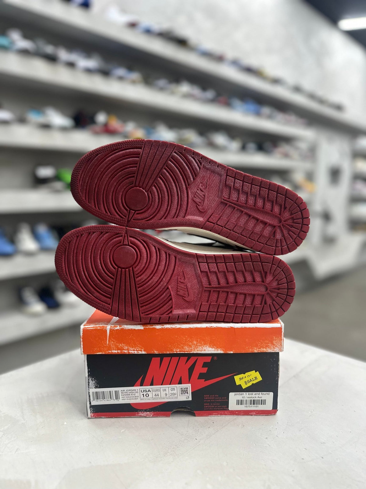 Jordan 1 Retro High OG Chicago Lost and Found Sz 10 (PREOWNED) - Restock AveJordan 1 Retro High OG Chicago Lost and Found Sz 10 (PREOWNED)Restock AveRestock Ave10Restock Ave