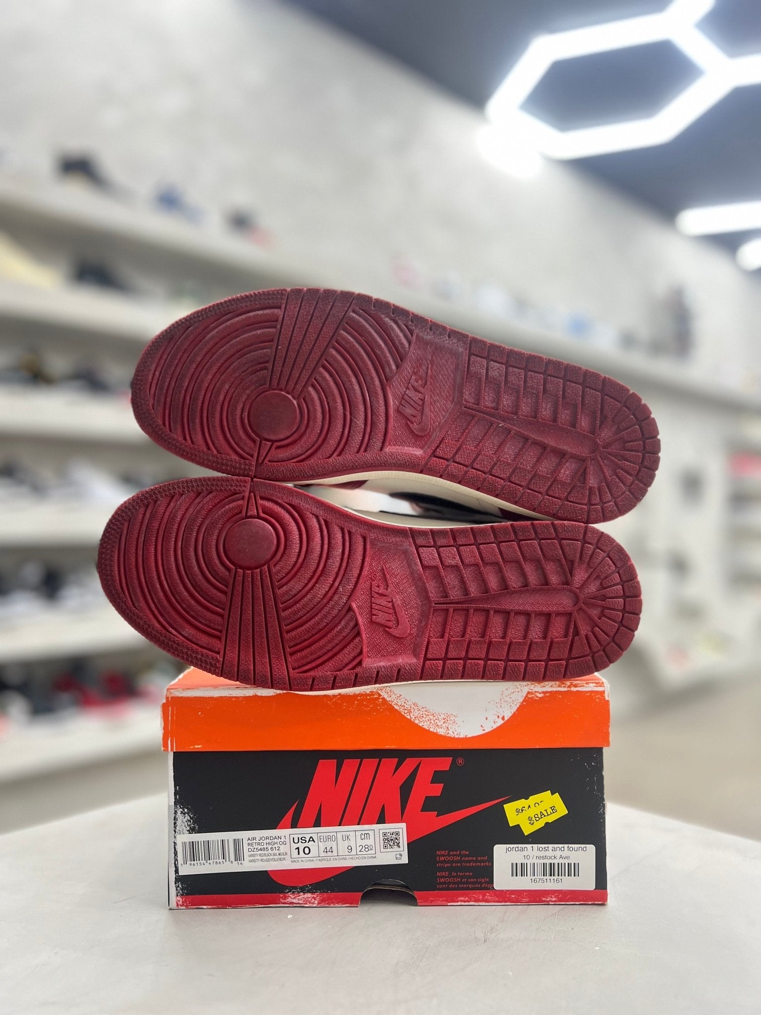 Jordan 1 Retro High OG Chicago Lost and Found Sz 10 (PREOWNED) - Restock AveJordan 1 Retro High OG Chicago Lost and Found Sz 10 (PREOWNED)Restock AveRestock Ave1022269299Restock Ave
