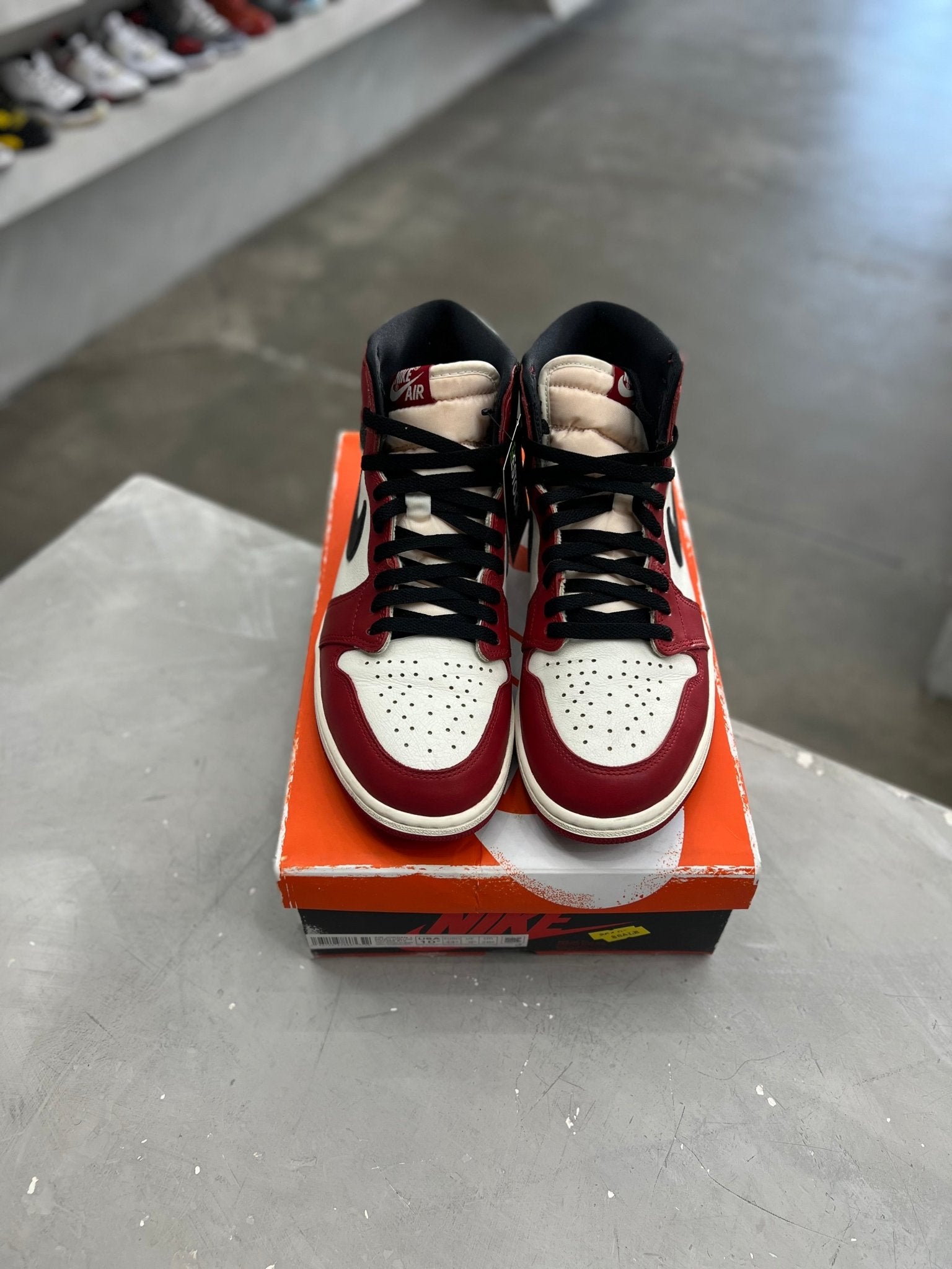 Jordan 1 Retro High OG Chicago Lost and Found Sz 10.5 (PREOWNED) - Restock AveJordan 1 Retro High OG Chicago Lost and Found Sz 10.5 (PREOWNED)Restock AveRestock Ave10.5Restock Ave