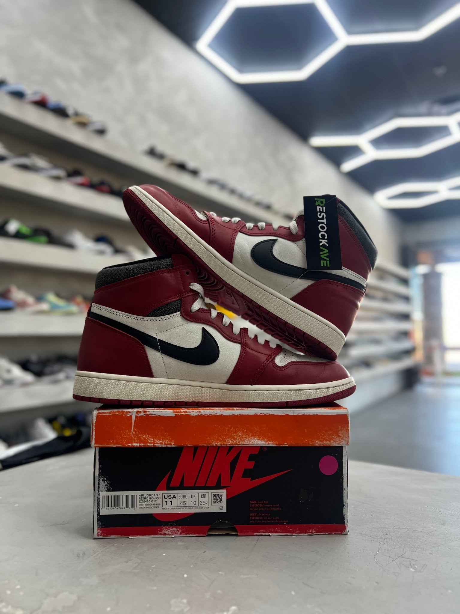 Jordan 1 Retro High OG Chicago Lost and Found Sz 11 (PREOWNED) - Restock AveJordan 1 Retro High OG Chicago Lost and Found Sz 11 (PREOWNED)Restock AveRestock Ave11Restock Ave