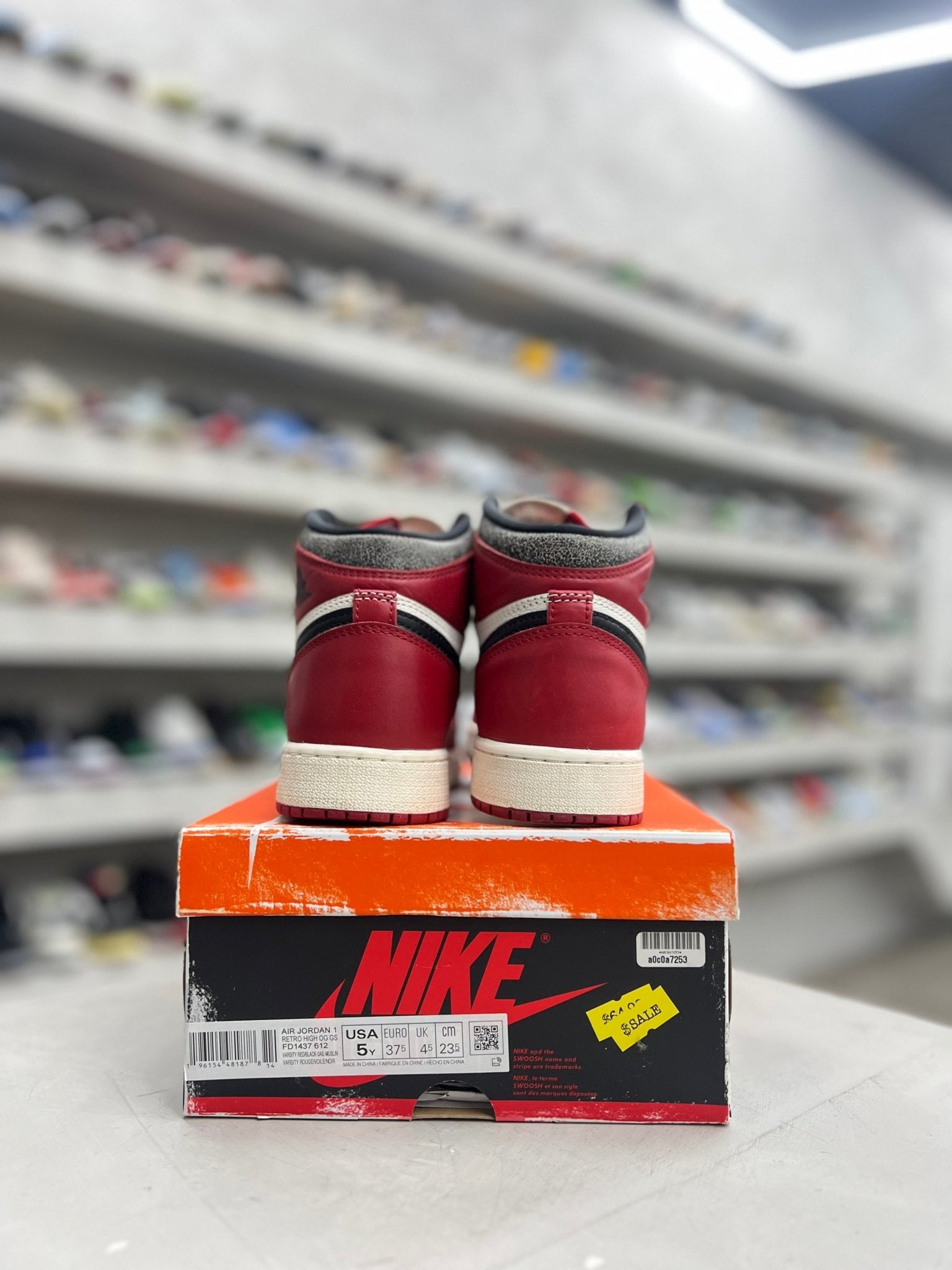 Jordan 1 Retro High OG Chicago Lost and Found Sz 5y (PREOWNED) - Restock AveJordan 1 Retro High OG Chicago Lost and Found Sz 5y (PREOWNED)Restock AveRestock Ave5y14232691Restock Ave