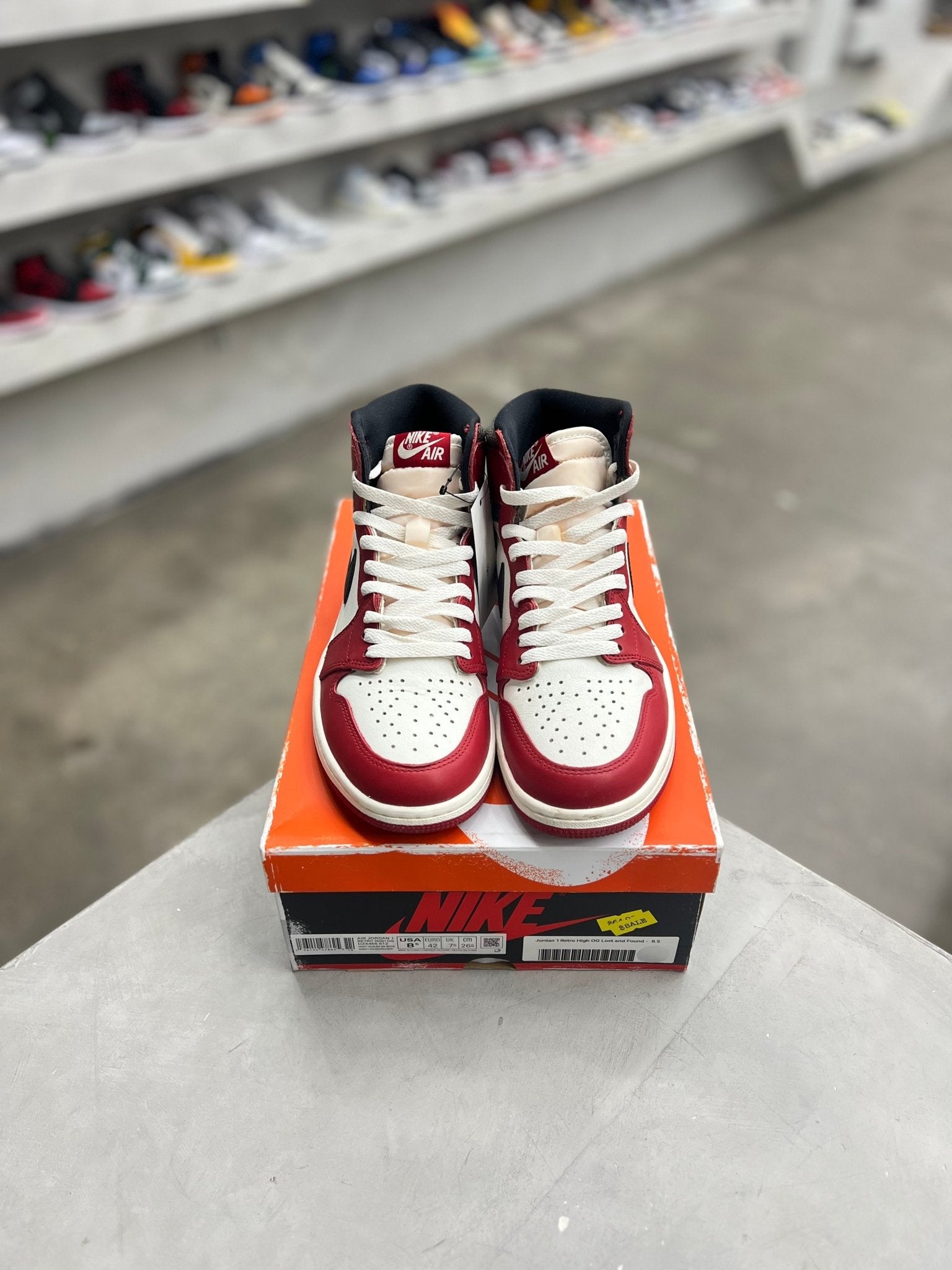 Jordan 1 Retro High OG Chicago Lost and Found Sz 8.5 (PREOWNED) - Restock AveJordan 1 Retro High OG Chicago Lost and Found Sz 8.5 (PREOWNED)Restock AveRestock Ave8.5Restock Ave