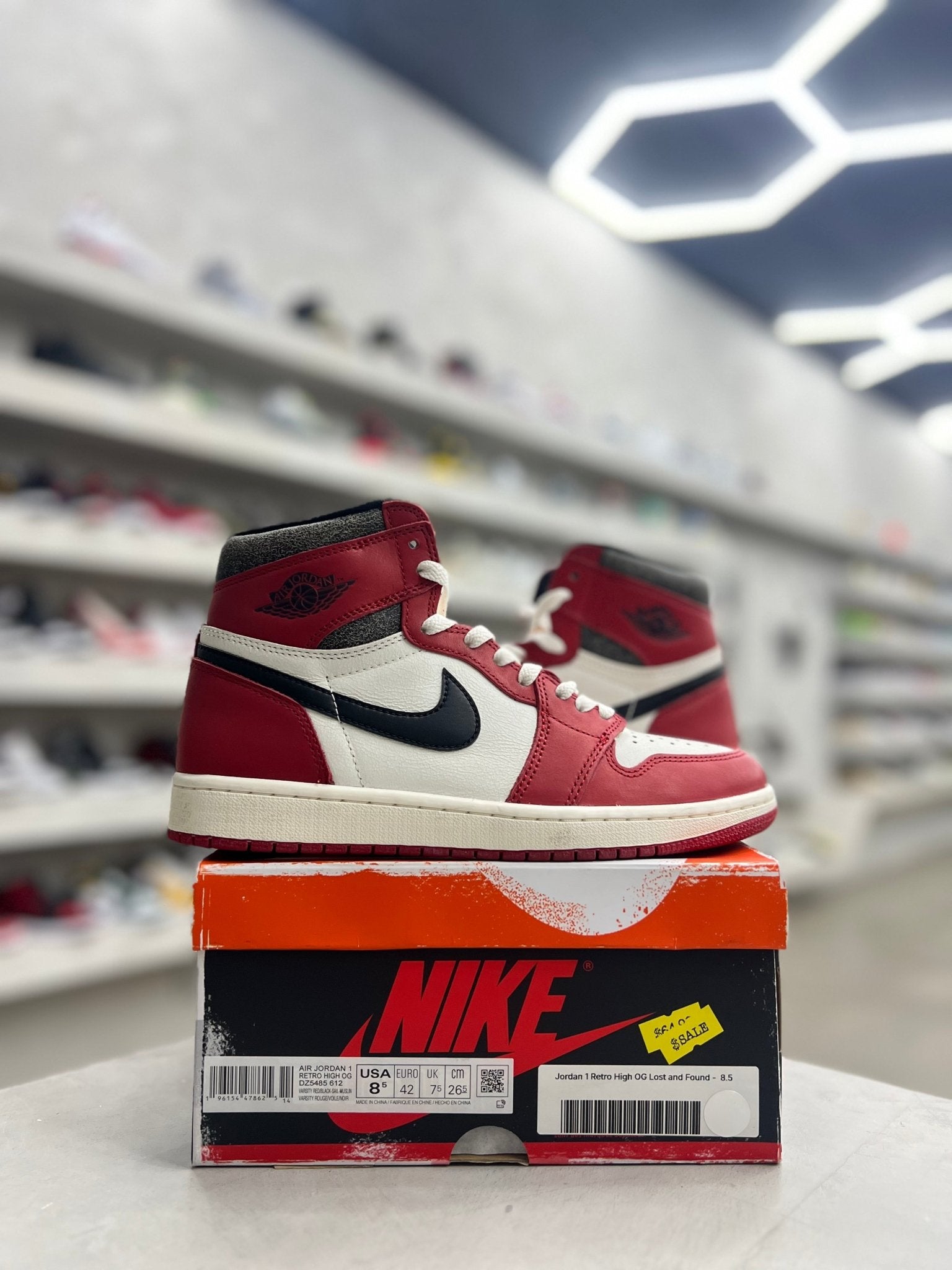 Jordan 1 Retro High OG Chicago Lost and Found Sz 8.5 (PREOWNED) - Restock AveJordan 1 Retro High OG Chicago Lost and Found Sz 8.5 (PREOWNED)Restock AveRestock Ave8.5Restock Ave