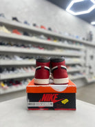 Jordan 1 Retro High OG Chicago Lost and Found Sz 9 (PREOWNED) - Restock AveJordan 1 Retro High OG Chicago Lost and Found Sz 9 (PREOWNED)Restock AveRestock Ave936171635Restock Ave