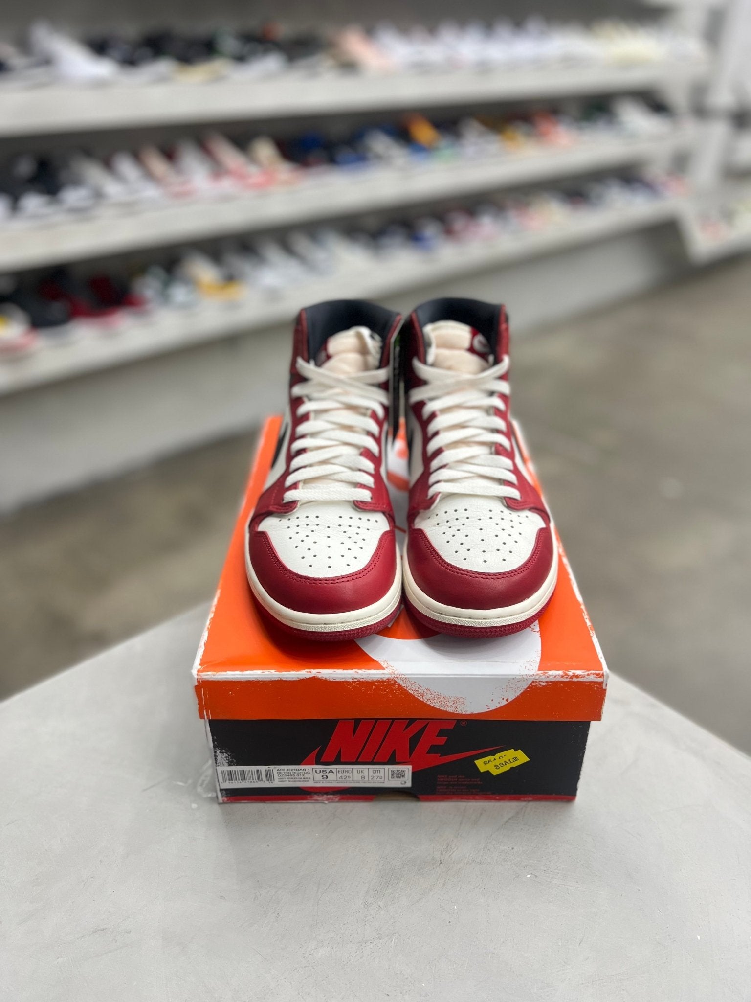 Jordan 1 Retro High OG Chicago Lost and Found Sz 9 (PREOWNED) - Restock AveJordan 1 Retro High OG Chicago Lost and Found Sz 9 (PREOWNED)Restock AveRestock Ave936171635Restock Ave