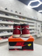 Jordan 1 Retro High OG Chicago Lost and Found Sz 9 (PREOWNED) - Restock AveJordan 1 Retro High OG Chicago Lost and Found Sz 9 (PREOWNED)Restock AveRestock Ave9Restock Ave