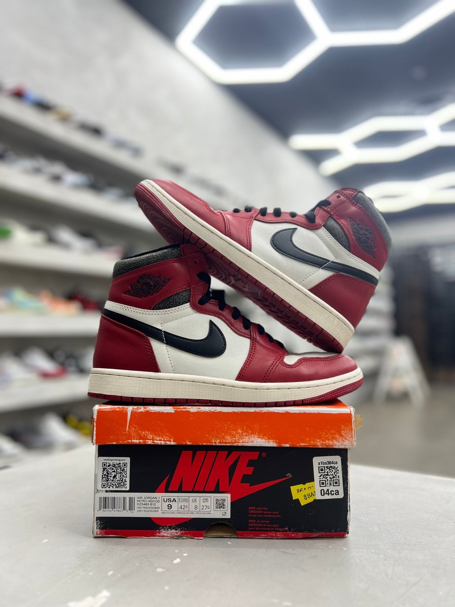 Jordan 1 Retro High OG Chicago Lost and Found Sz 9 (PREOWNED) - Restock AveJordan 1 Retro High OG Chicago Lost and Found Sz 9 (PREOWNED)Restock AveRestock Ave9Restock Ave