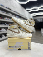 Jordan 1 Retro High OG Craft Vibrations Of Naija Sz 9.5 (PREOWNED) - Restock AveJordan 1 Retro High OG Craft Vibrations Of Naija Sz 9.5 (PREOWNED)Restock AveRestock Ave9.5Restock Ave