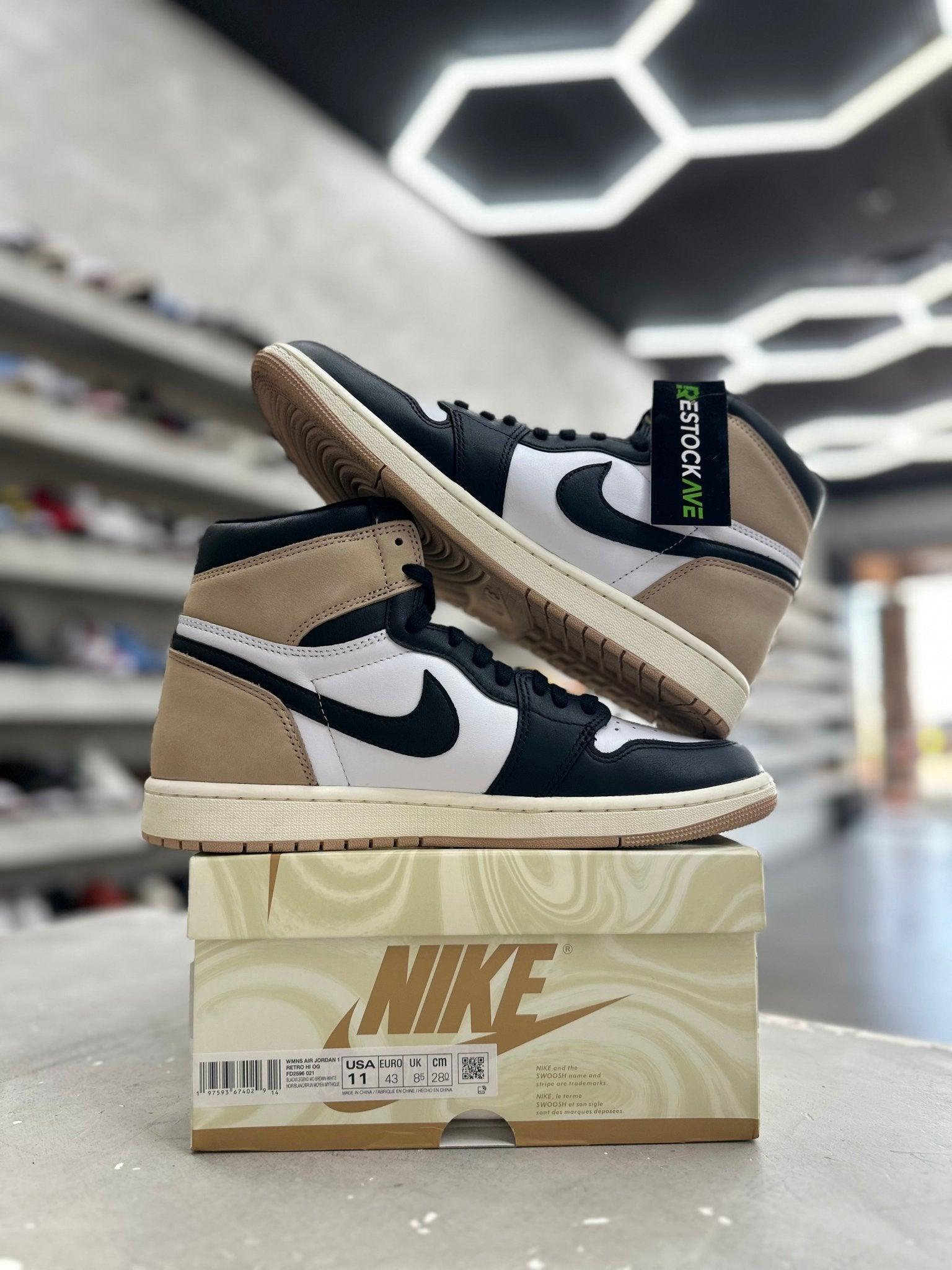 Jordan 1 Retro High OG Latte Sz W11/9.5 (PREOWNED) - Restock AveJordan 1 Retro High OG Latte Sz W11/9.5 (PREOWNED)Restock AveRestock Avew11/9.5menRestock Ave