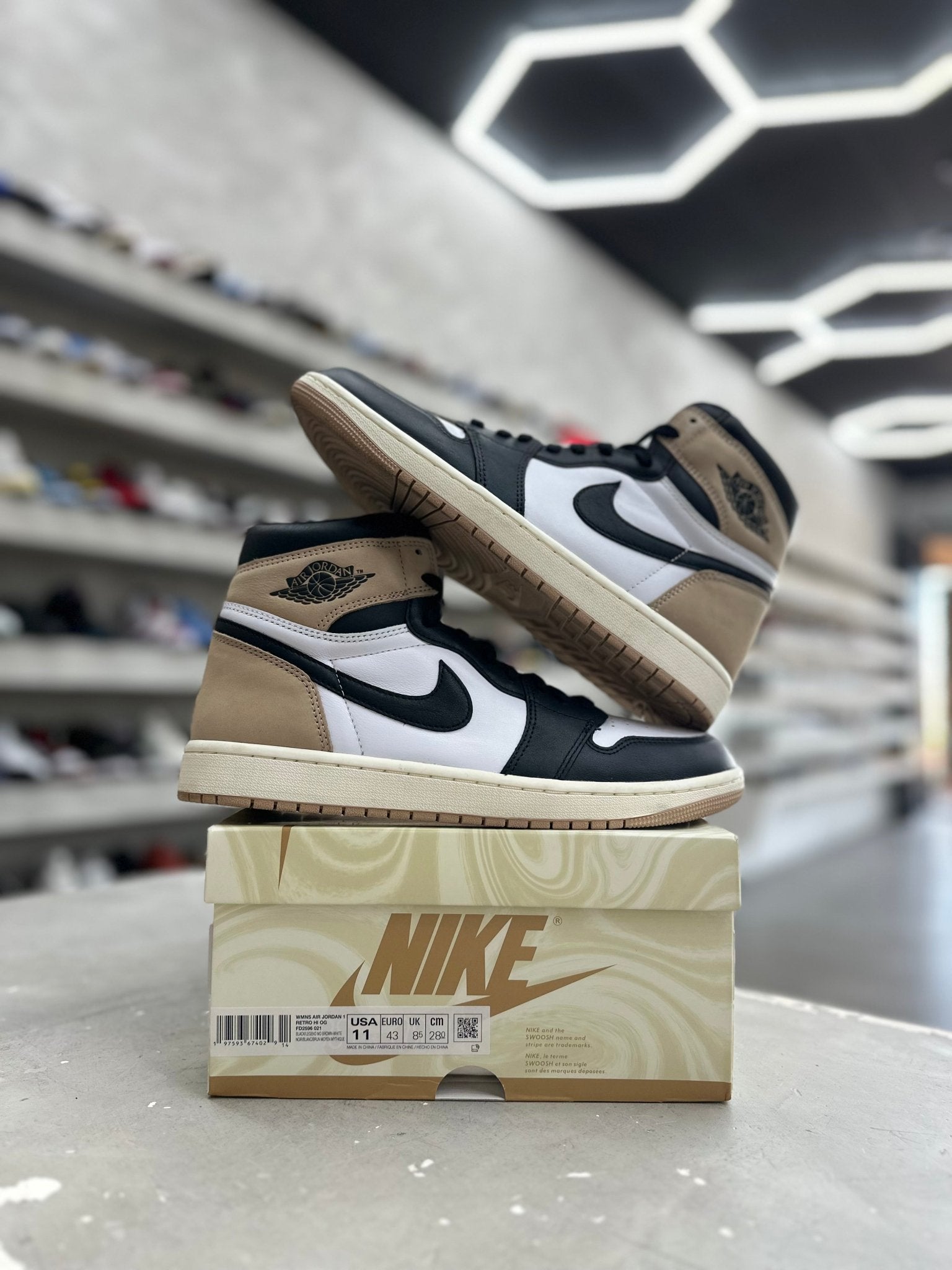 Jordan 1 Retro High OG Latte Sz W11/9.5 (PREOWNED) - Restock AveJordan 1 Retro High OG Latte Sz W11/9.5 (PREOWNED)Restock AveRestock Avew11/9.5menRestock Ave