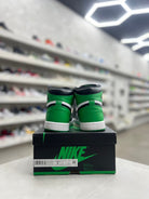 Jordan 1 Retro High OG Lucky Green Sz 8.5 (PREOWNED) - Restock AveJordan 1 Retro High OG Lucky Green Sz 8.5 (PREOWNED)Restock AveRestock Ave8.5Restock Ave