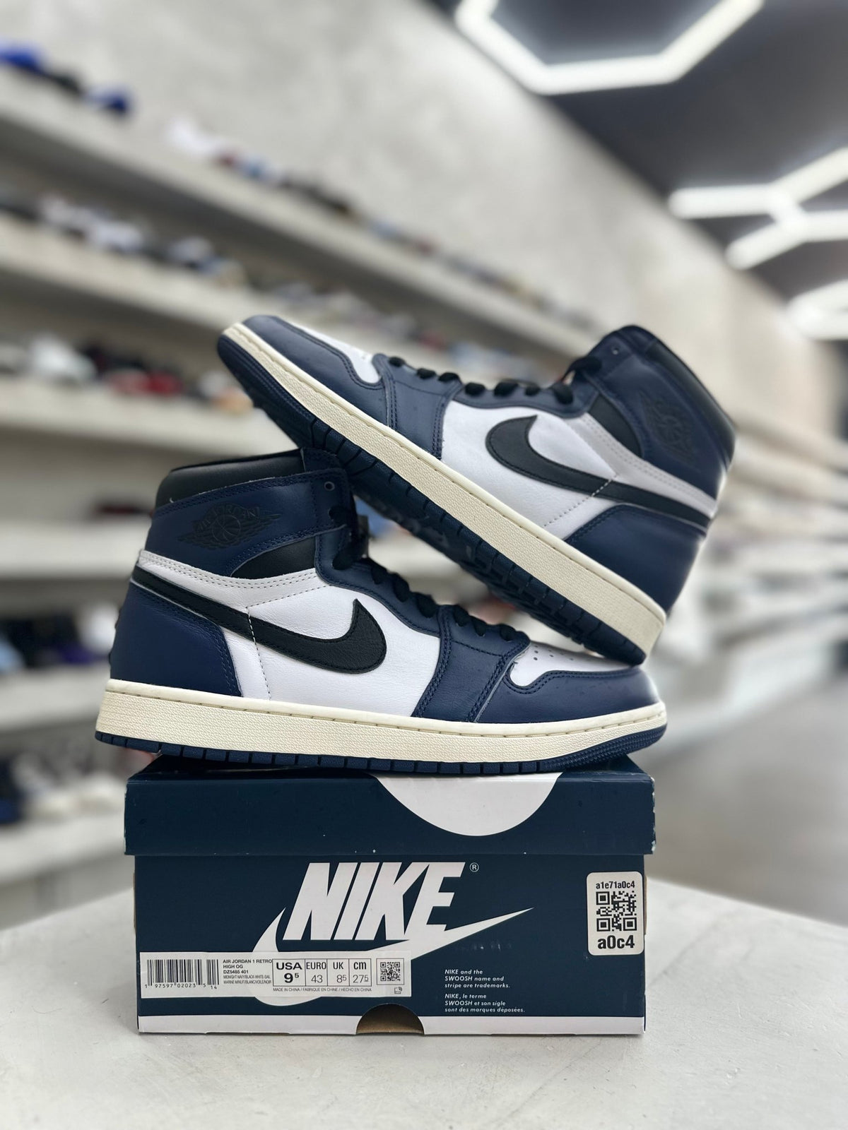 Jordan 1 Retro High OG Midnight Navy Sz 9.5 (PREOWNED) - Restock AveJordan 1 Retro High OG Midnight Navy Sz 9.5 (PREOWNED)Restock AveRestock Ave9.562134131Restock Ave