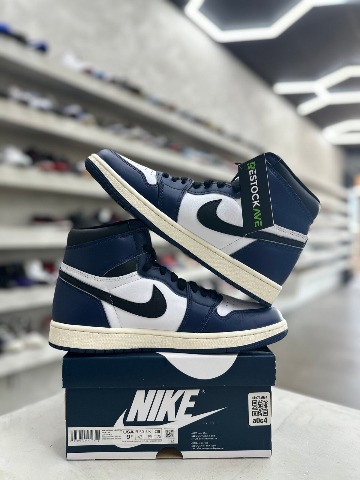 Jordan 1 Retro High OG Midnight Navy Sz 9.5 (PREOWNED) - Restock AveJordan 1 Retro High OG Midnight Navy Sz 9.5 (PREOWNED)Restock AveRestock Ave9.562134131Restock Ave