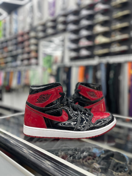 Jordan 1 Retro High OG Patent Bred sz 10.5 (preowned)(no box