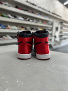 Jordan 1 Retro High OG Satin Bred Sz 9.5 (PREOWNED) (NO BOX) - Restock AveJordan 1 Retro High OG Satin Bred Sz 9.5 (PREOWNED) (NO BOX)Restock AveRestock Ave9.5Restock Ave