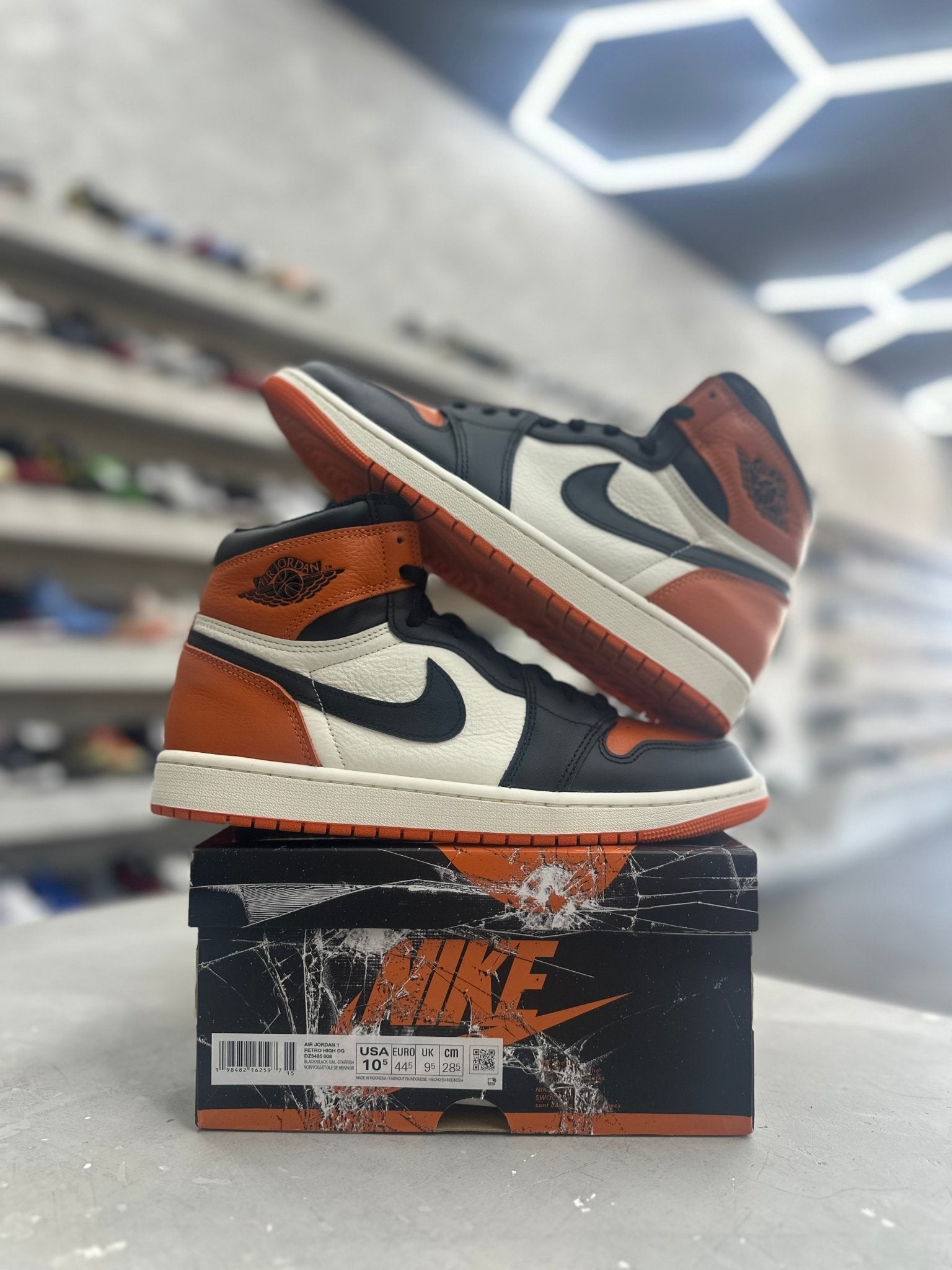 Jordan 1 Retro High OG Shattered Backboard Sz 10.5 (PREOWNED) - Restock AveJordan 1 Retro High OG Shattered Backboard Sz 10.5 (PREOWNED)Restock AveRestock Ave10.506392179Restock Ave