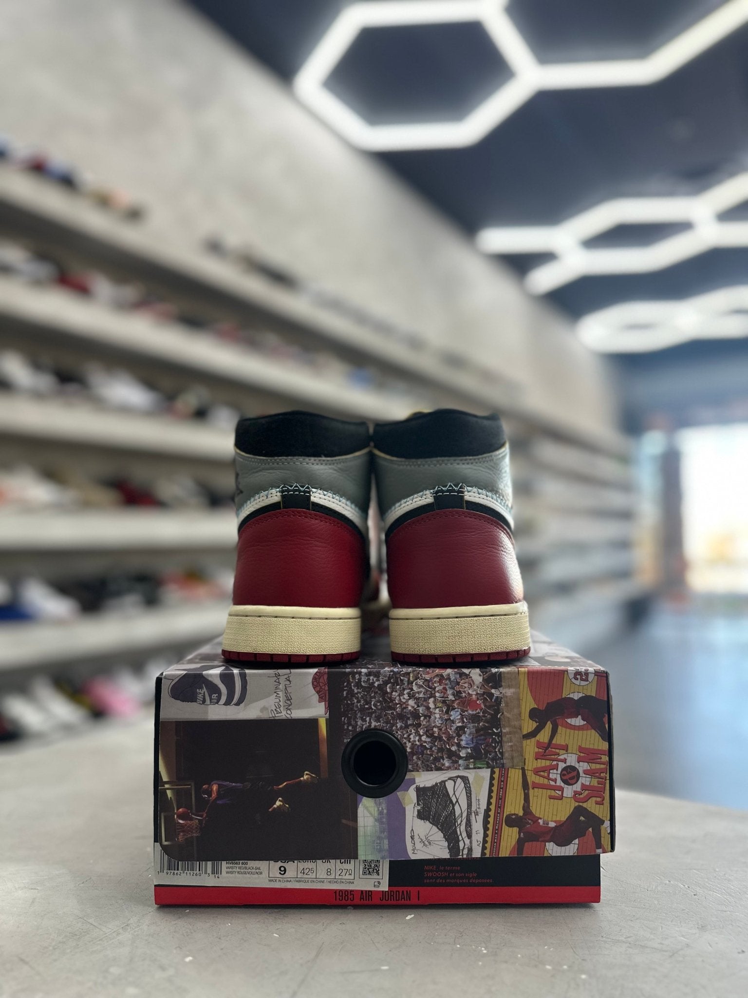 Jordan 1 Retro High OG SP Union LA Chicago Shadow Sz 9 (PREOWNED) - Restock AveJordan 1 Retro High OG SP Union LA Chicago Shadow Sz 9 (PREOWNED)Restock AveRestock Ave9Restock Ave
