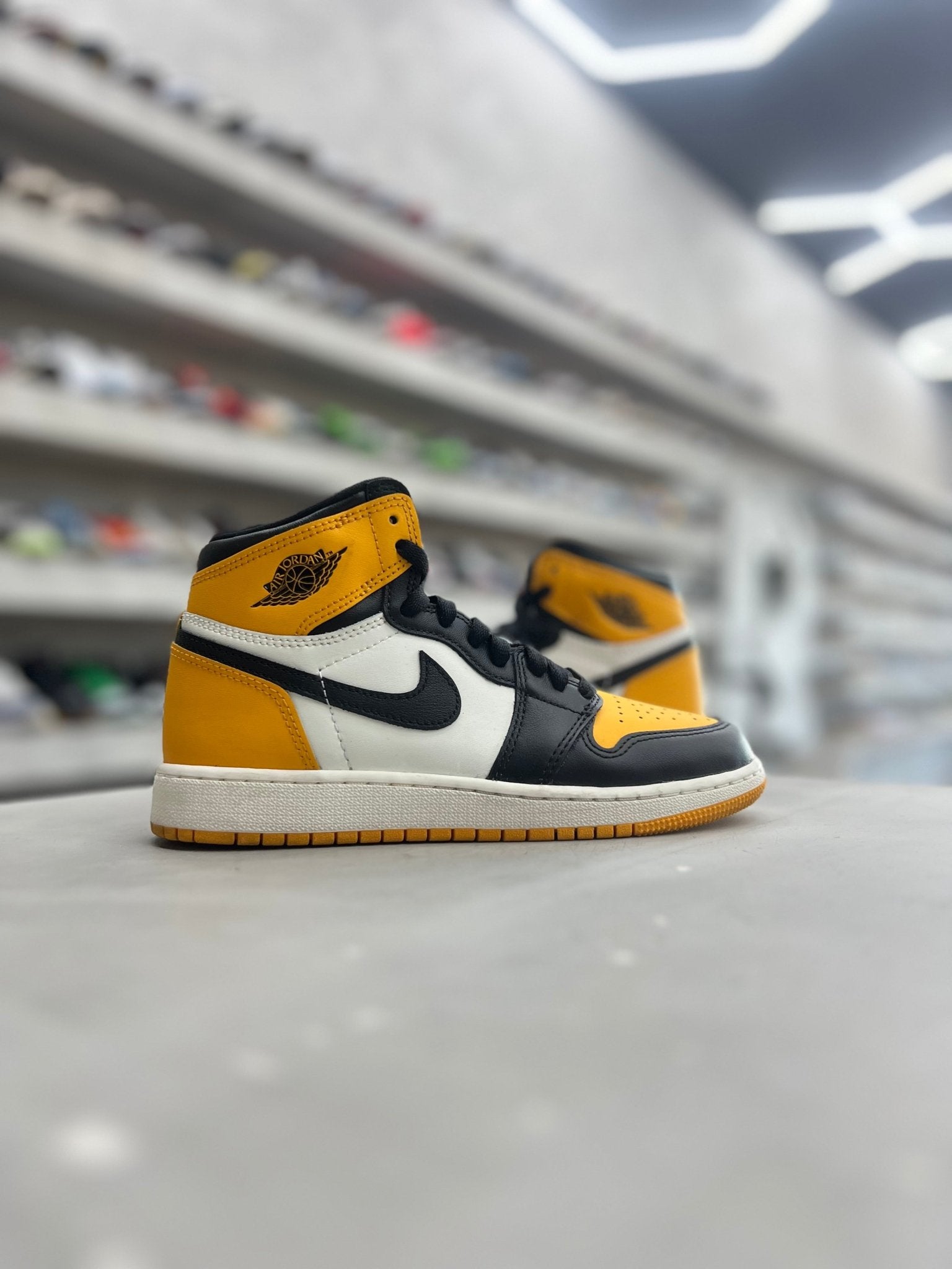 Jordan 1 Retro High OG Taxi Sz 4.5 (PREOWNED)(NO BOX) - Restock AveJordan 1 Retro High OG Taxi Sz 4.5 (PREOWNED)(NO BOX)Restock AveRestock Ave4.5Restock Ave