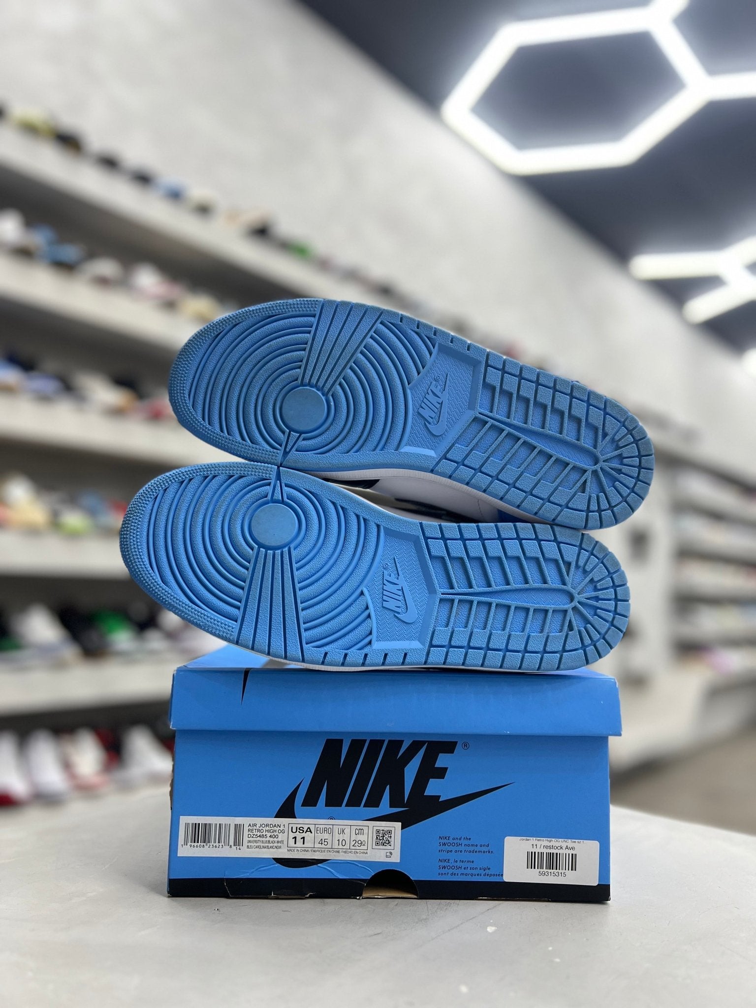 Jordan 1 Retro High OG UNC Toe Sz 11 (PREOWNED) - Restock AveJordan 1 Retro High OG UNC Toe Sz 11 (PREOWNED)Restock AveRestock Ave11Restock Ave