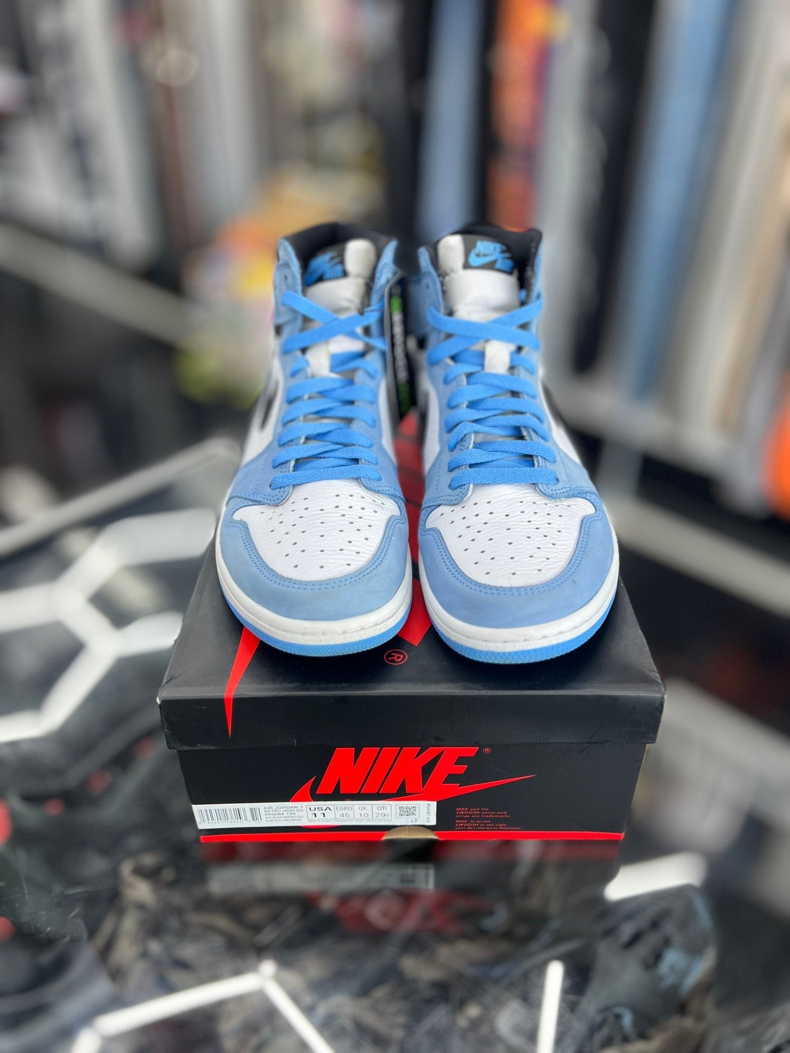 安東　Jordan 1 High OG University Blue NIKE AIR JORDAN 1 RETRO HIGH OG 