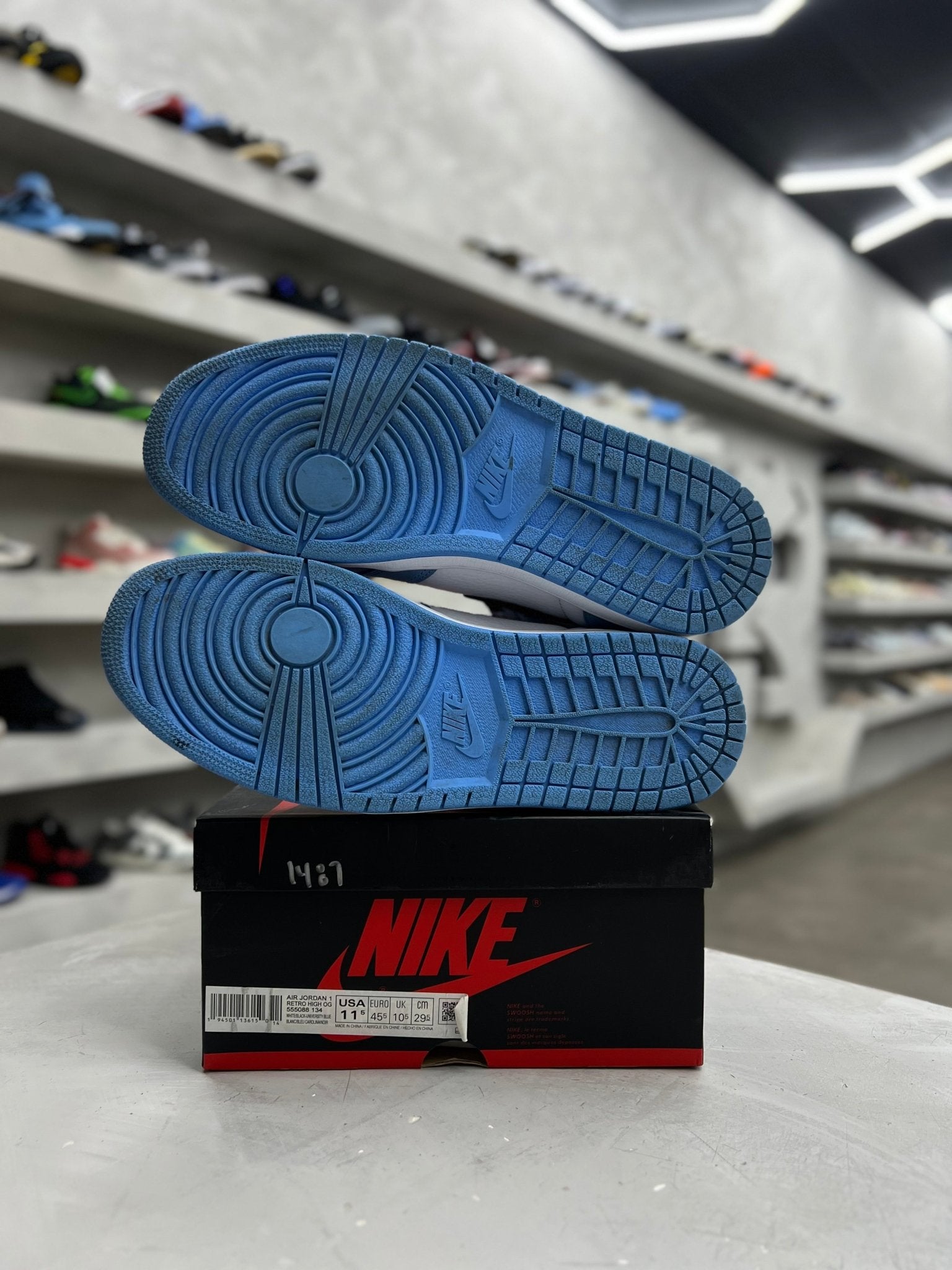 Jordan 1 Retro High OG University Blue Sz 11.5 (PREOWNED) - Restock AveJordan 1 Retro High OG University Blue Sz 11.5 (PREOWNED)Restock AveRestock Ave11.5Restock Ave