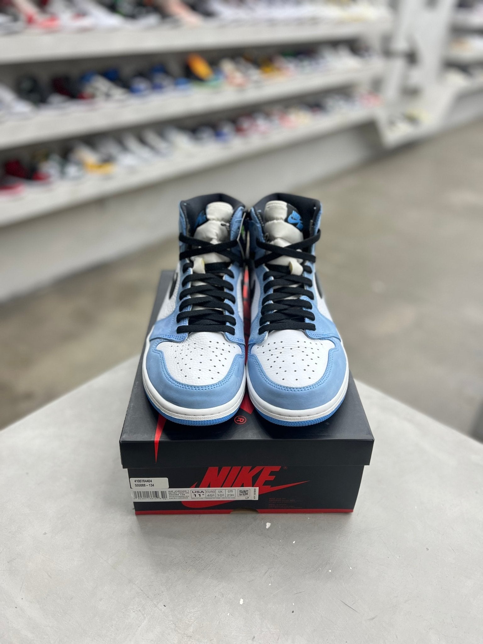 Jordan 1 Retro High OG University Blue Sz 11.5 (PREOWNED) - Restock AveJordan 1 Retro High OG University Blue Sz 11.5 (PREOWNED)Restock AveRestock Ave11.5Restock Ave