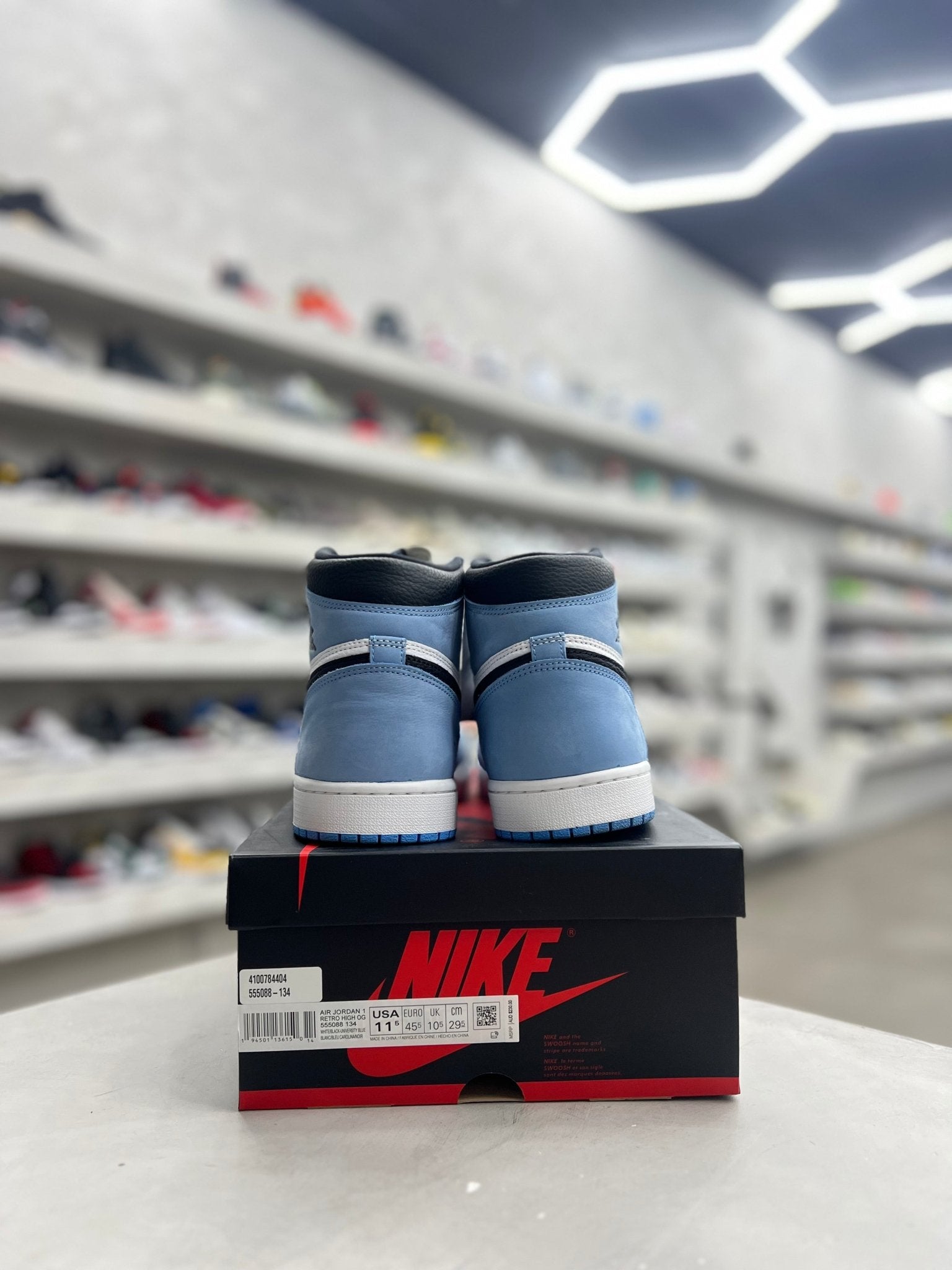 Jordan 1 Retro High OG University Blue Sz 11.5 (PREOWNED) - Restock AveJordan 1 Retro High OG University Blue Sz 11.5 (PREOWNED)Restock AveRestock Ave11.5Restock Ave