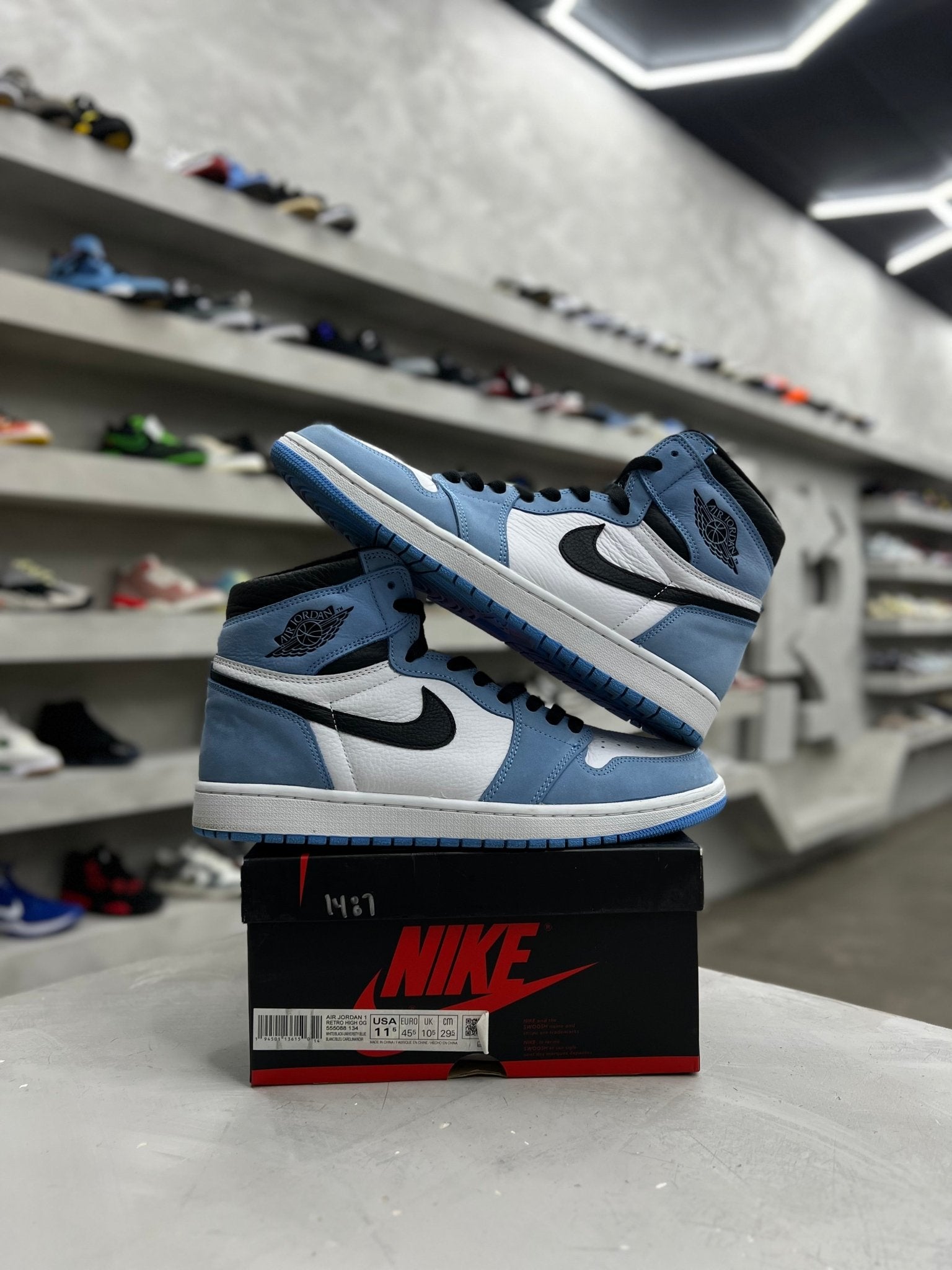 Jordan 1 Retro High OG University Blue Sz 11.5 (PREOWNED) - Restock AveJordan 1 Retro High OG University Blue Sz 11.5 (PREOWNED)Restock AveRestock Ave11.5Restock Ave