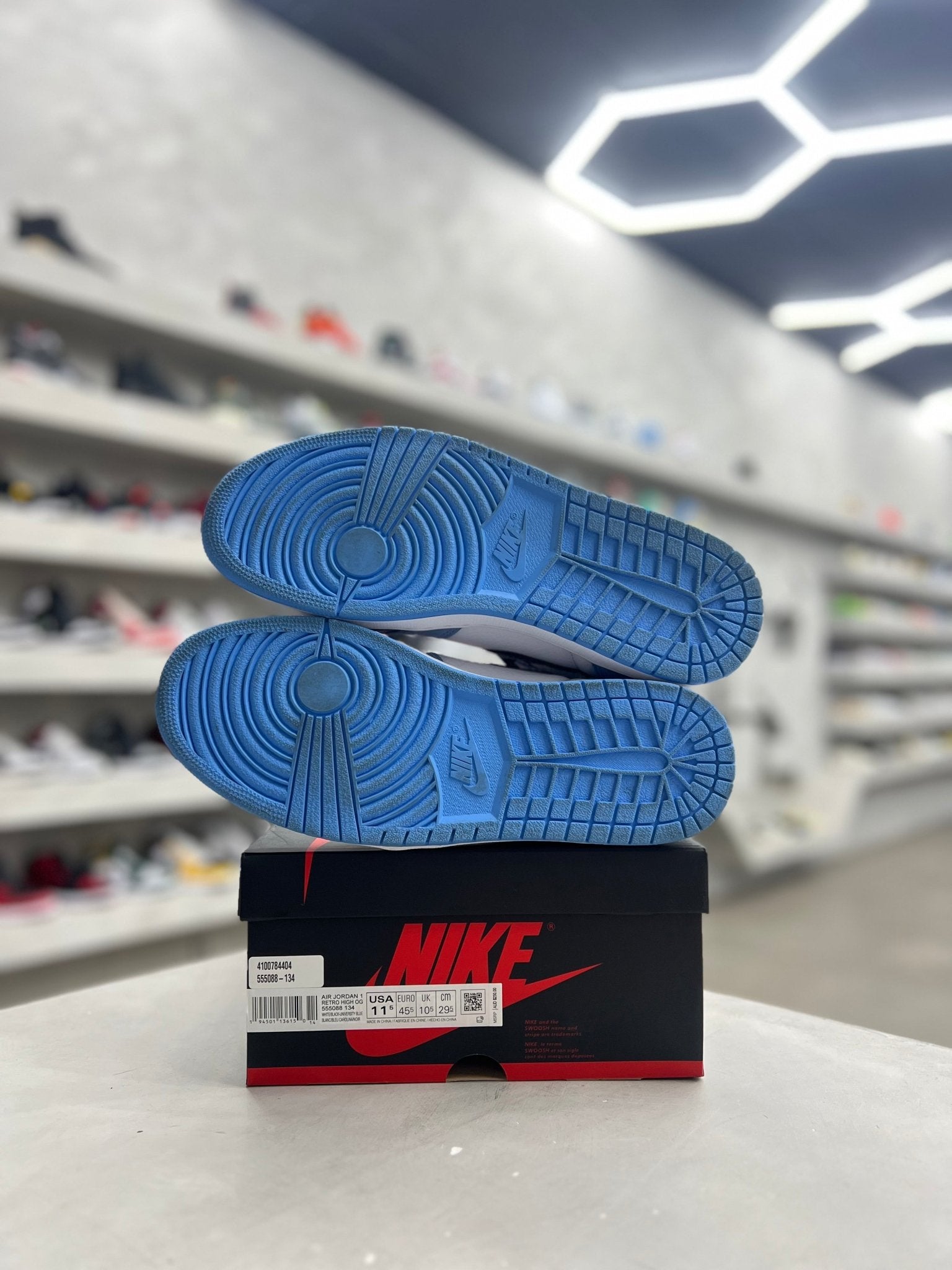 Jordan 1 Retro High OG University Blue Sz 11.5 (PREOWNED) - Restock AveJordan 1 Retro High OG University Blue Sz 11.5 (PREOWNED)Restock AveRestock Ave11.5Restock Ave