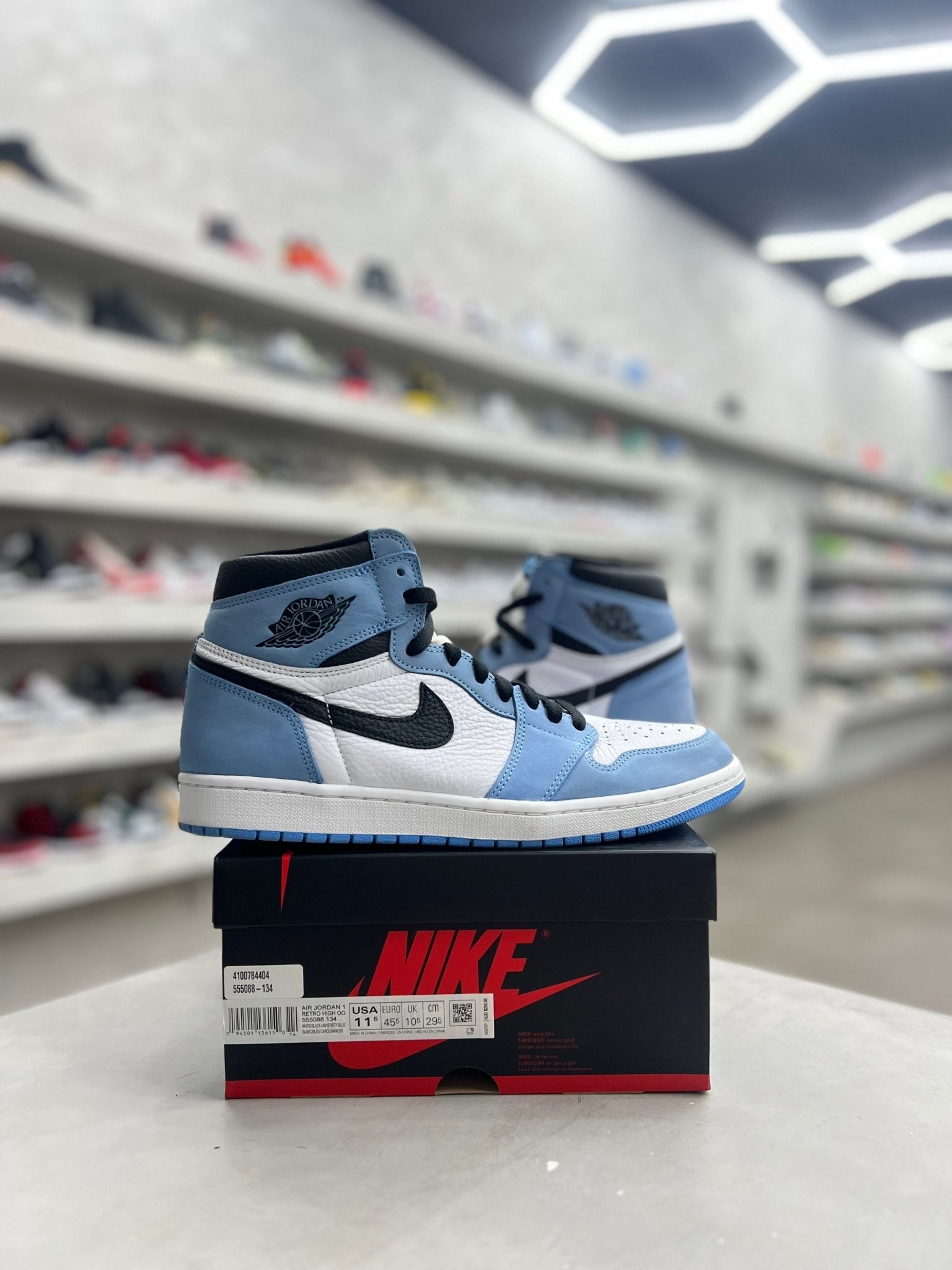 Jordan 1 Retro High OG University Blue Sz 11.5 (PREOWNED) - Restock AveJordan 1 Retro High OG University Blue Sz 11.5 (PREOWNED)Restock AveRestock Ave11.5Restock Ave