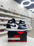 Jordan 1 Retro High Royal Toe Sz 6Y (PREOWNED) - Restock AveJordan 1 Retro High Royal Toe Sz 6Y (PREOWNED)Restock AveRestock Ave6yRestock Ave