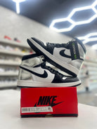 Jordan 1 Retro High Silver Toe Sz 10 men (PREOWNED) - Restock AveJordan 1 Retro High Silver Toe Sz 10 men (PREOWNED)Restock AveRestock AveW11.5/10menRestock Ave