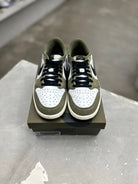 Jordan 1 Retro Low Medium Olive Sz 9.5 (PREOWNED) - Restock AveJordan 1 Retro Low Medium Olive Sz 9.5 (PREOWNED)Restock AveRestock Ave9.5Restock Ave