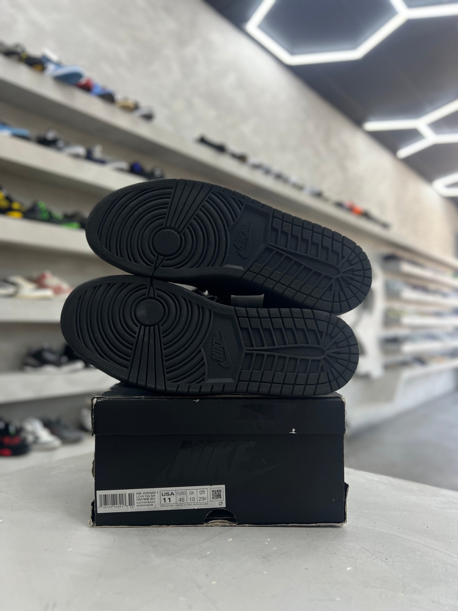 Jordan 1 Retro Low OG SP Travis Scott Black Phantom Sz 11 (PREOWNED) - Restock AveJordan 1 Retro Low OG SP Travis Scott Black Phantom Sz 11 (PREOWNED)Restock AveRestock Ave11Restock Ave