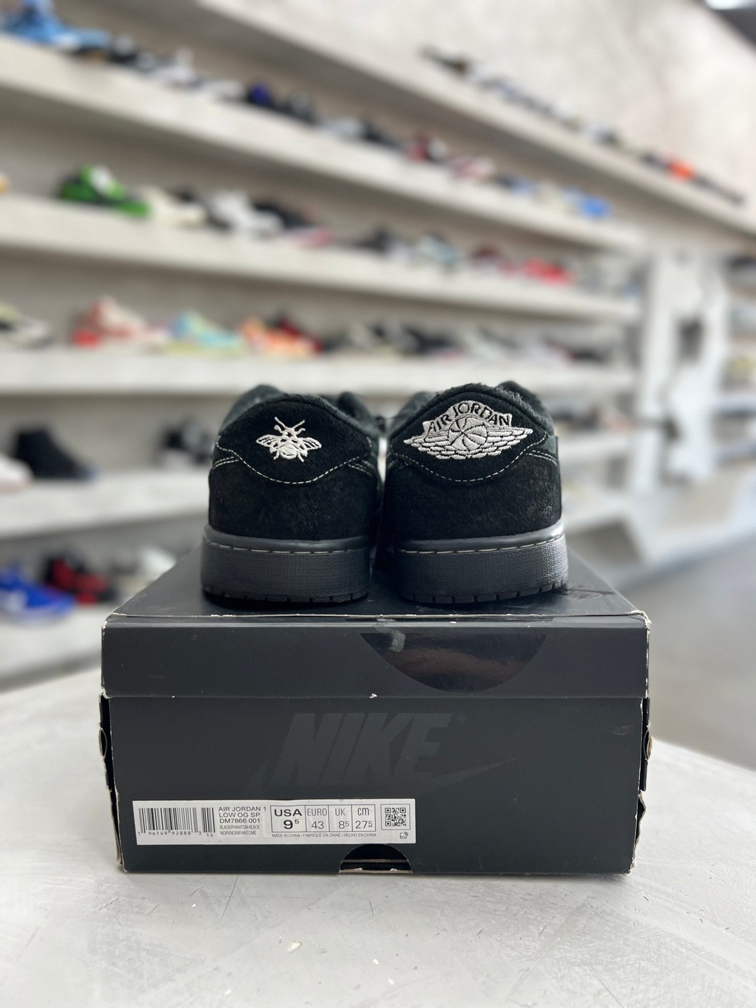 Jordan 1 Retro Low OG SP Travis Scott Black Phantom Sz 9.5 (PREOWNED) - Restock AveJordan 1 Retro Low OG SP Travis Scott Black Phantom Sz 9.5 (PREOWNED)Restock AveRestock Ave9.5Restock Ave