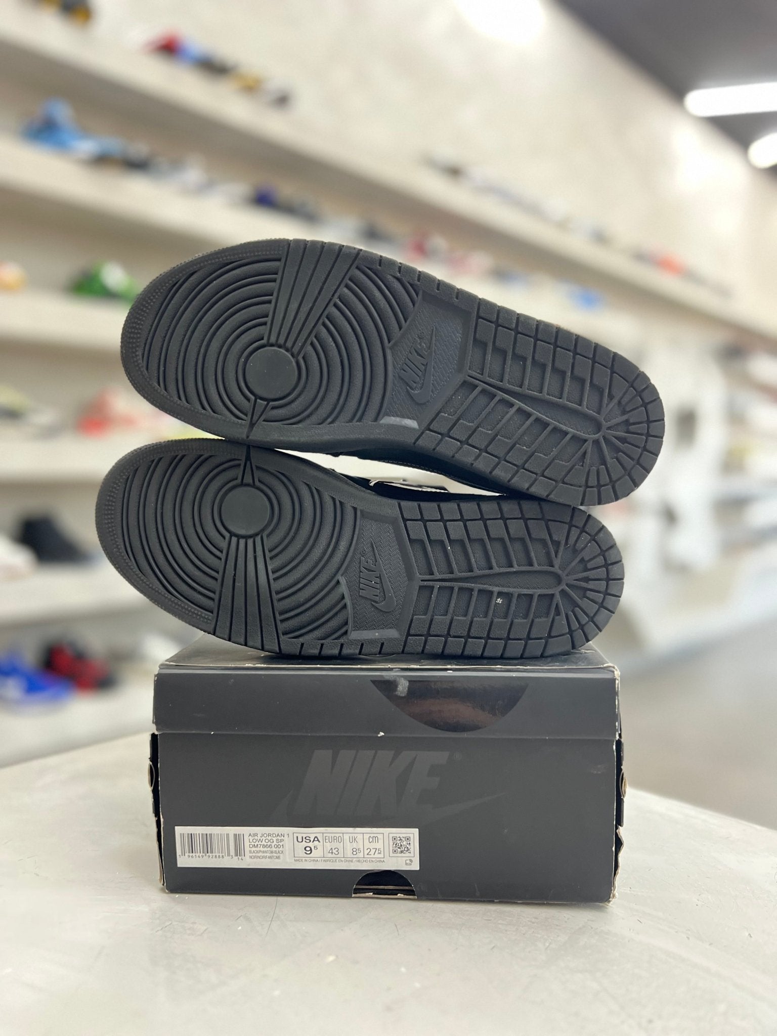 Jordan 1 Retro Low OG SP Travis Scott Black Phantom Sz 9.5 (PREOWNED) - Restock AveJordan 1 Retro Low OG SP Travis Scott Black Phantom Sz 9.5 (PREOWNED)Restock AveRestock Ave9.5Restock Ave