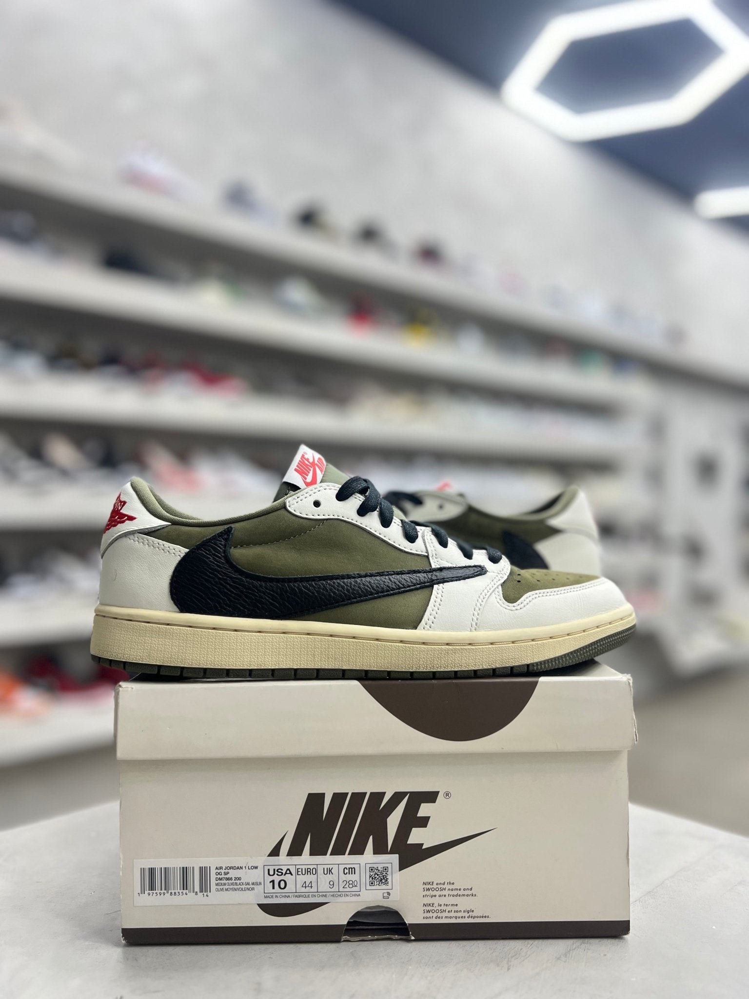 Jordan 1 Retro Low OG SP Travis Scott Medium Olive Sz 10 (PREOWNED) - Restock AveJordan 1 Retro Low OG SP Travis Scott Medium Olive Sz 10 (PREOWNED)Restock AveRestock Ave10Restock Ave