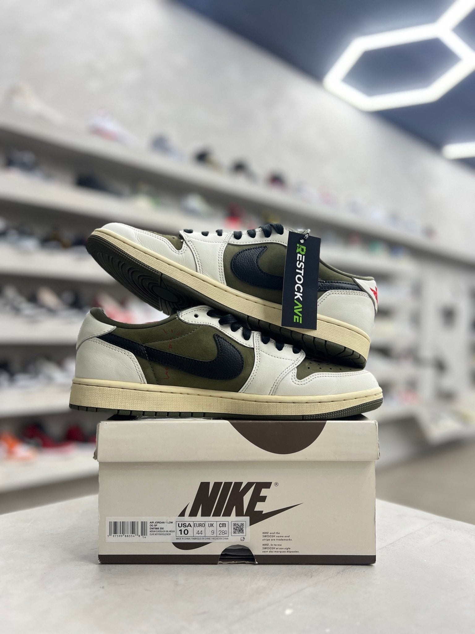 Jordan 1 Retro Low OG SP Travis Scott Medium Olive Sz 10 (PREOWNED) - Restock AveJordan 1 Retro Low OG SP Travis Scott Medium Olive Sz 10 (PREOWNED)Restock AveRestock Ave10Restock Ave