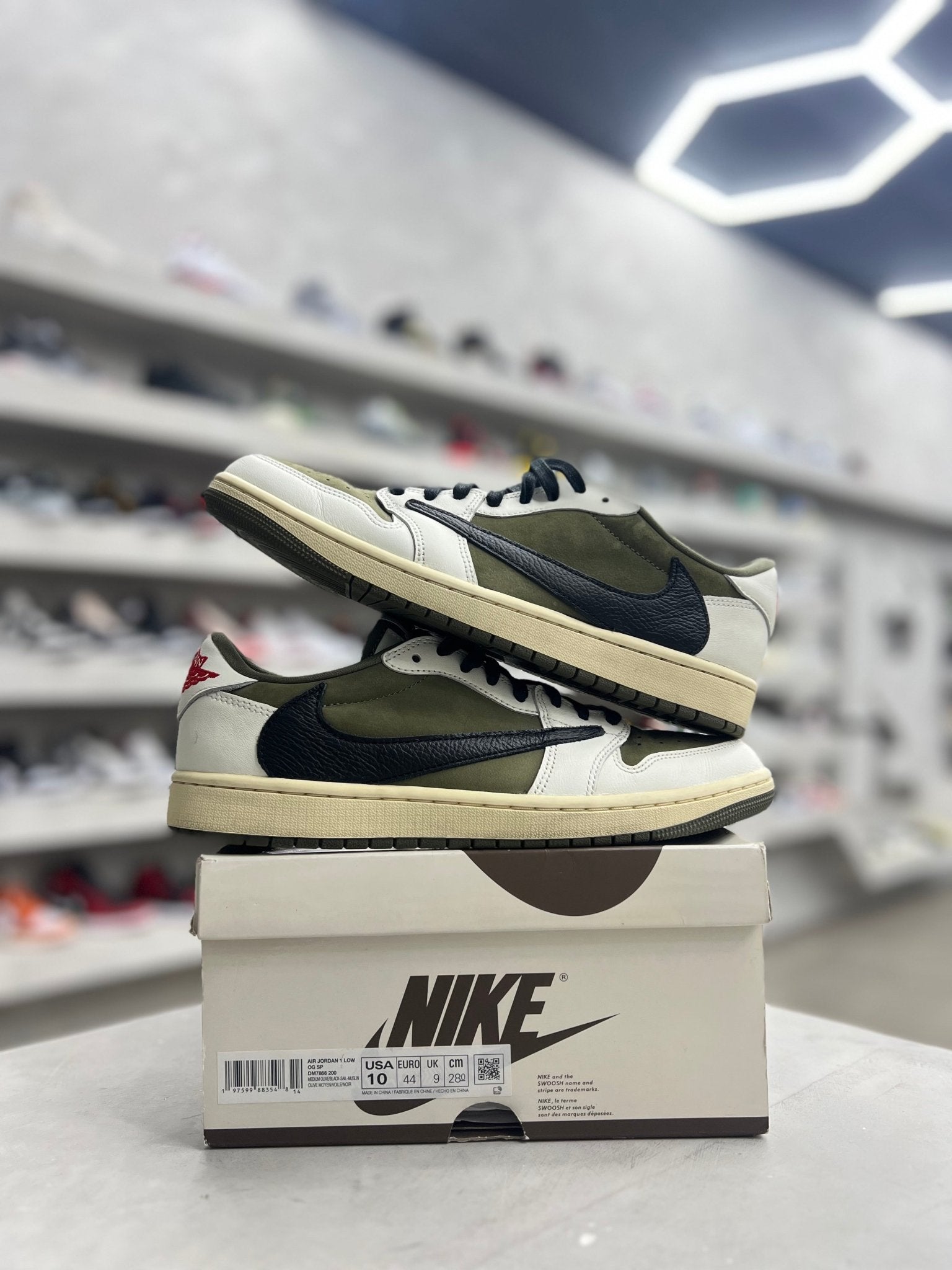 Jordan 1 Retro Low OG SP Travis Scott Medium Olive Sz 10 (PREOWNED) - Restock AveJordan 1 Retro Low OG SP Travis Scott Medium Olive Sz 10 (PREOWNED)Restock AveRestock Ave10Restock Ave