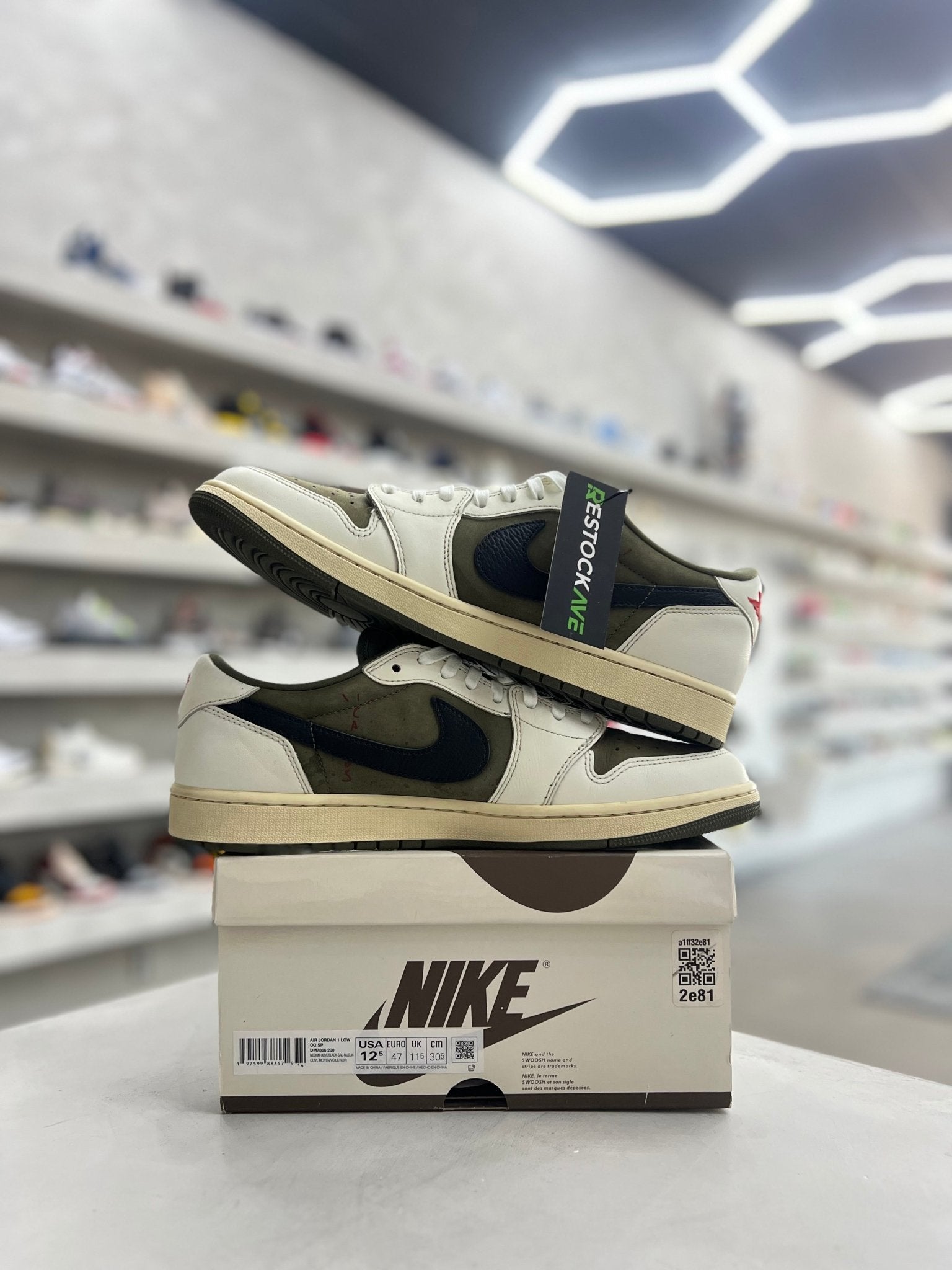Jordan 1 Retro Low OG SP Travis Scott Medium Olive Sz 12.5 (PREOWNED) - Restock AveJordan 1 Retro Low OG SP Travis Scott Medium Olive Sz 12.5 (PREOWNED)Restock AveRestock Ave12.5Restock Ave