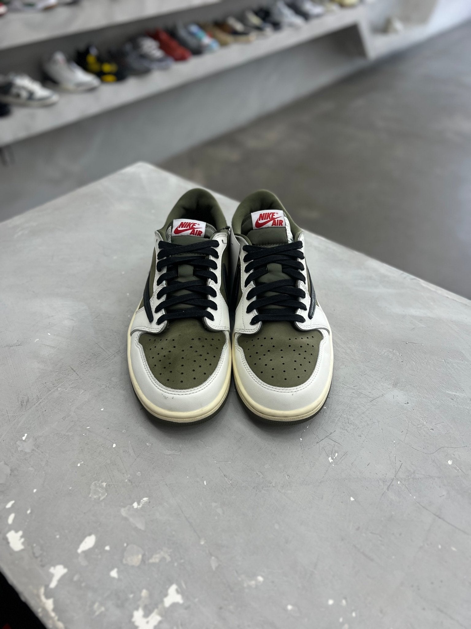 Jordan 1 Retro Low OG SP Travis Scott Medium Olive Sz 9.5 (PREOWNED) (NO BOX) - Restock AveJordan 1 Retro Low OG SP Travis Scott Medium Olive Sz 9.5 (PREOWNED) (NO BOX)Restock AveRestock Ave9.5Restock Ave