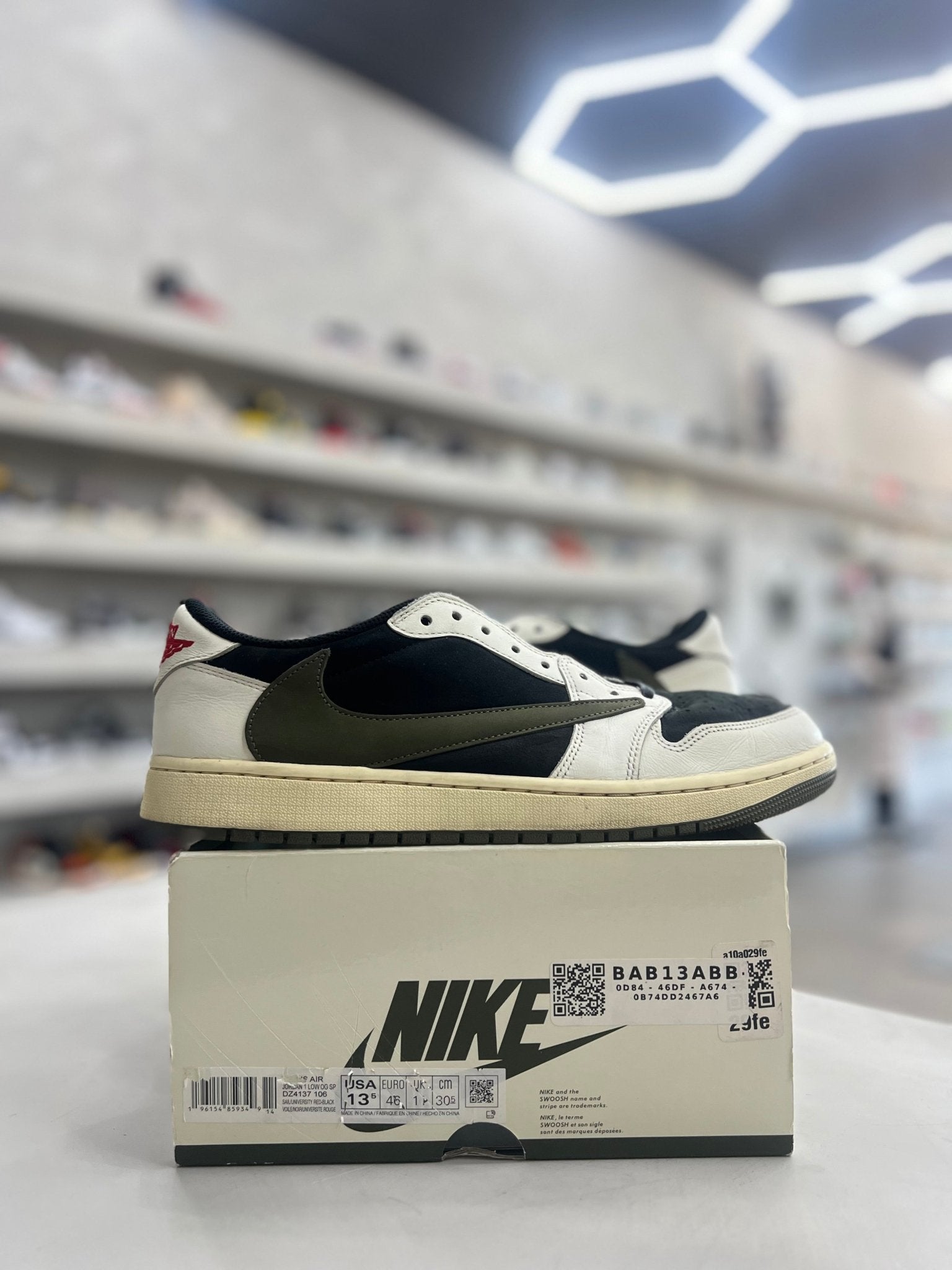 Jordan 1 Retro Low OG SP Travis Scott Olive Sz 12 men (PREOWNED) - Restock AveJordan 1 Retro Low OG SP Travis Scott Olive Sz 12 men (PREOWNED)Restock AveRestock Avew13.5/12menRestock Ave